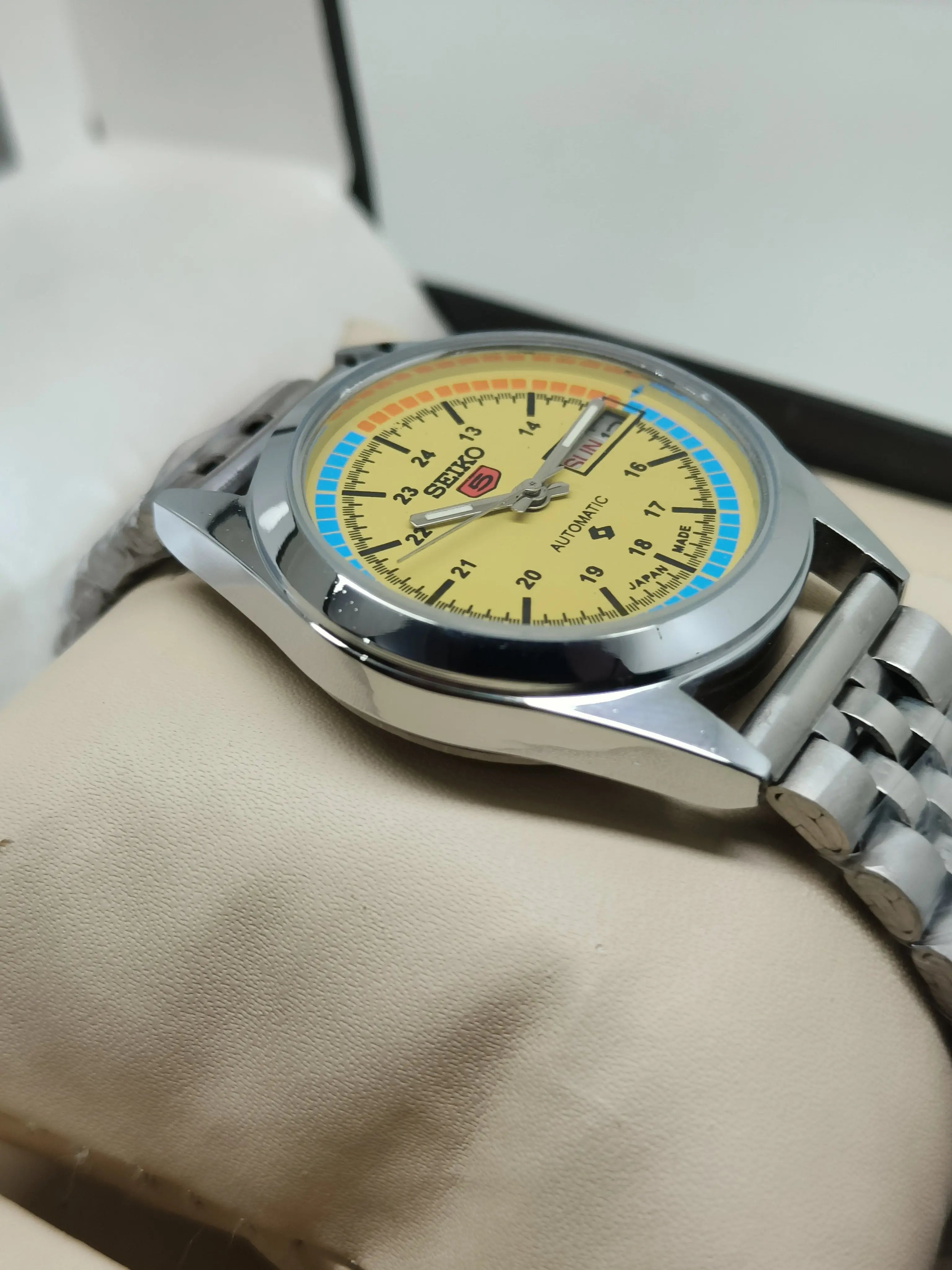 Seiko 5 Vintage Automatic – Guaranteed for 90 Days Warranty National Watches