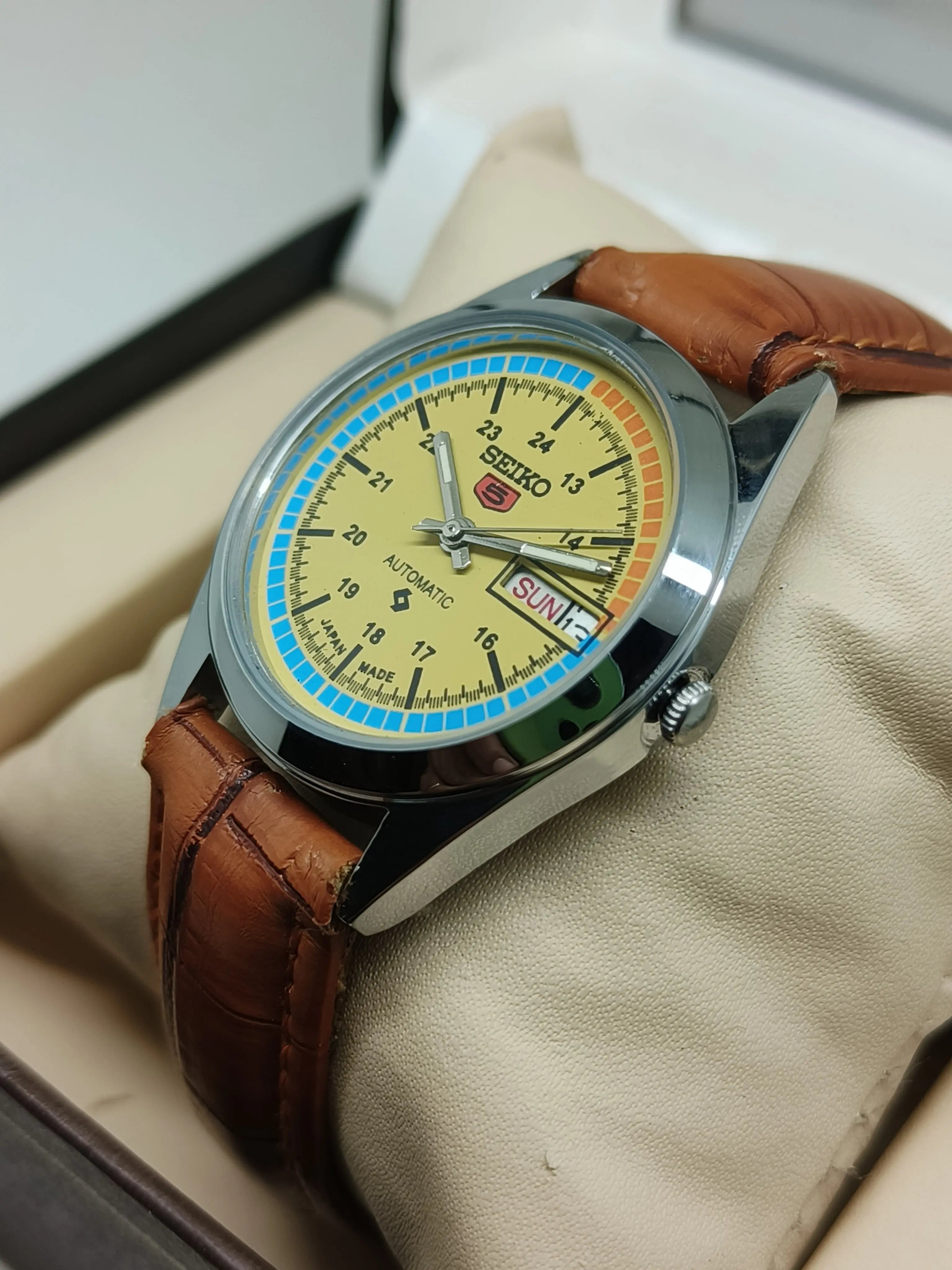 Seiko 5 Vintage Automatic – Premium Finish, Sharp Details National Watches