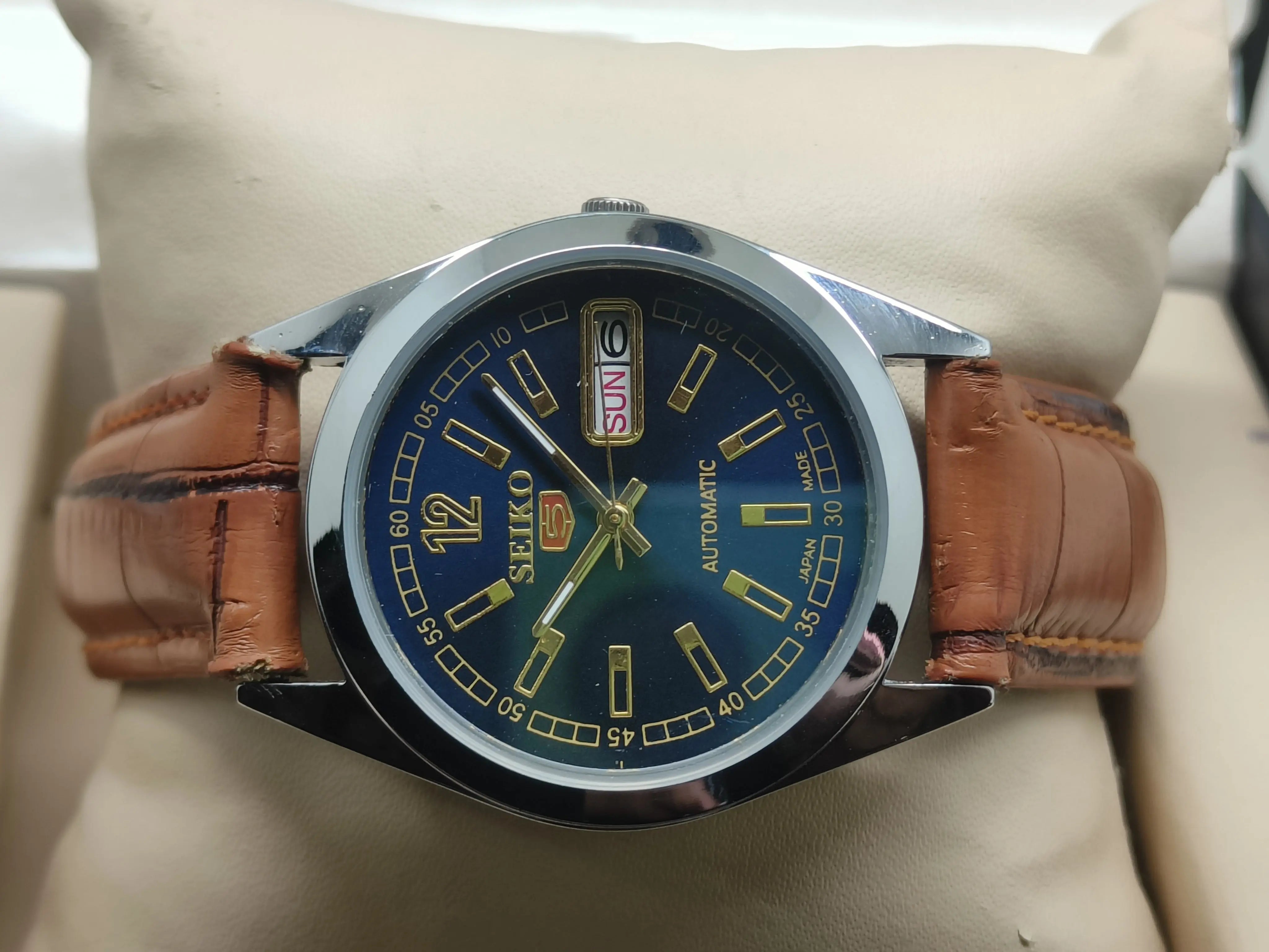 Seiko 5 Vintage Automatic – Street Style Vintage Piece National Watches