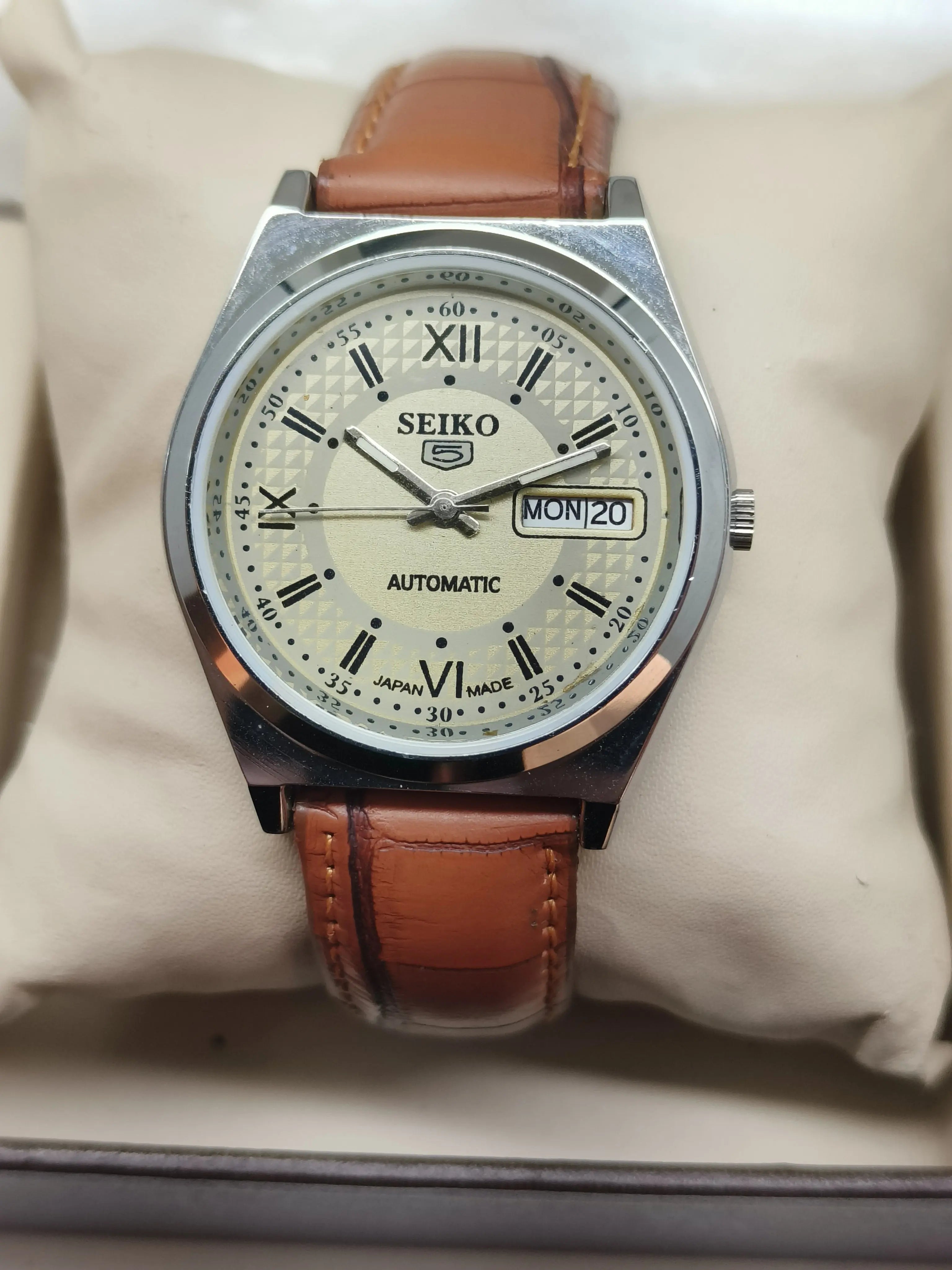 Seiko 5 Vintage Automatic Day/Date – Fully Refurbished National Watches
