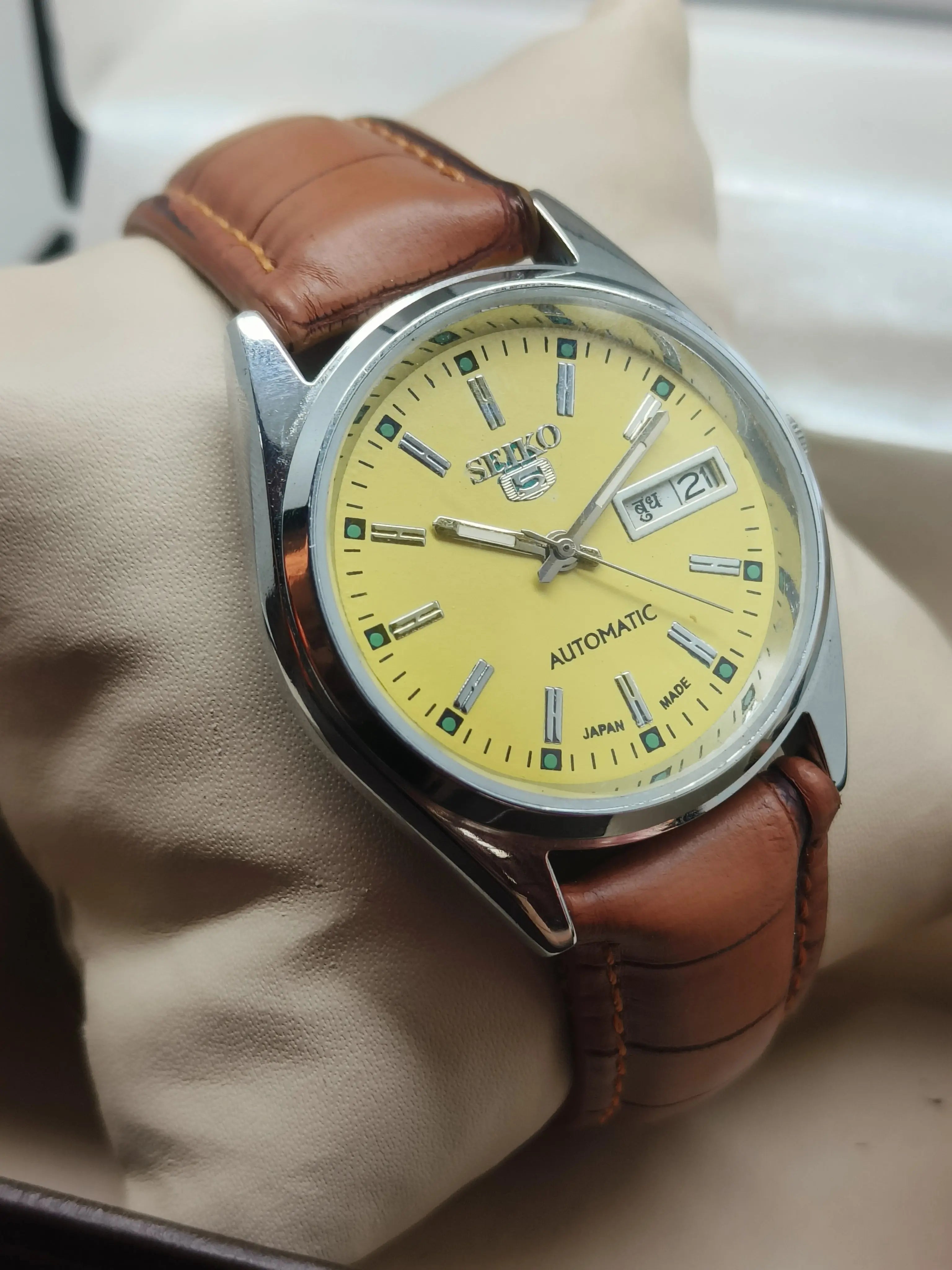 Authentic Seiko 5 Vintage – Refurbished Mechanical Watch National Watches