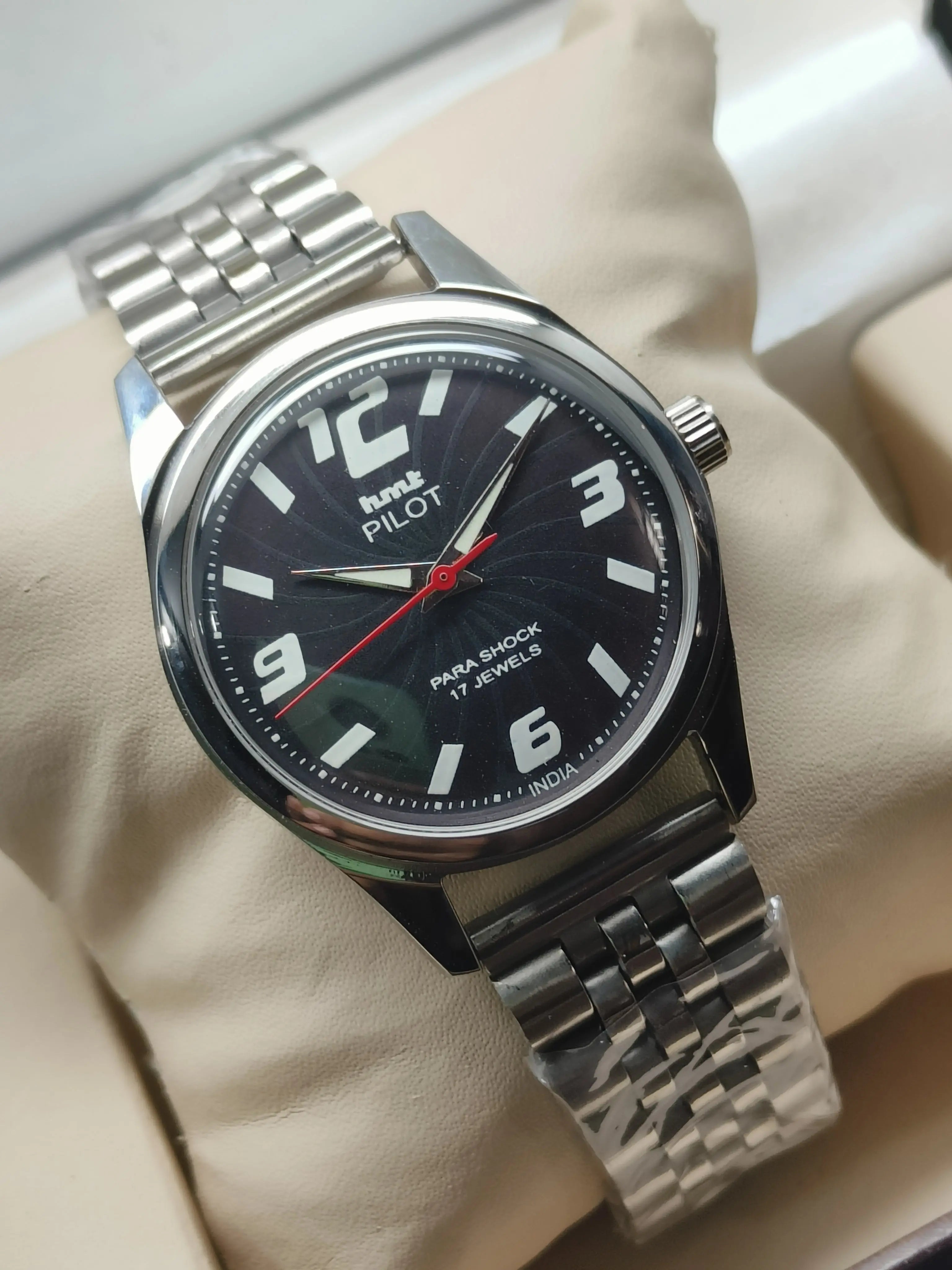 HMT Mechanical Vintage Watch – Refurbished Classic | Original Hand-Winding Timepiece National Watches