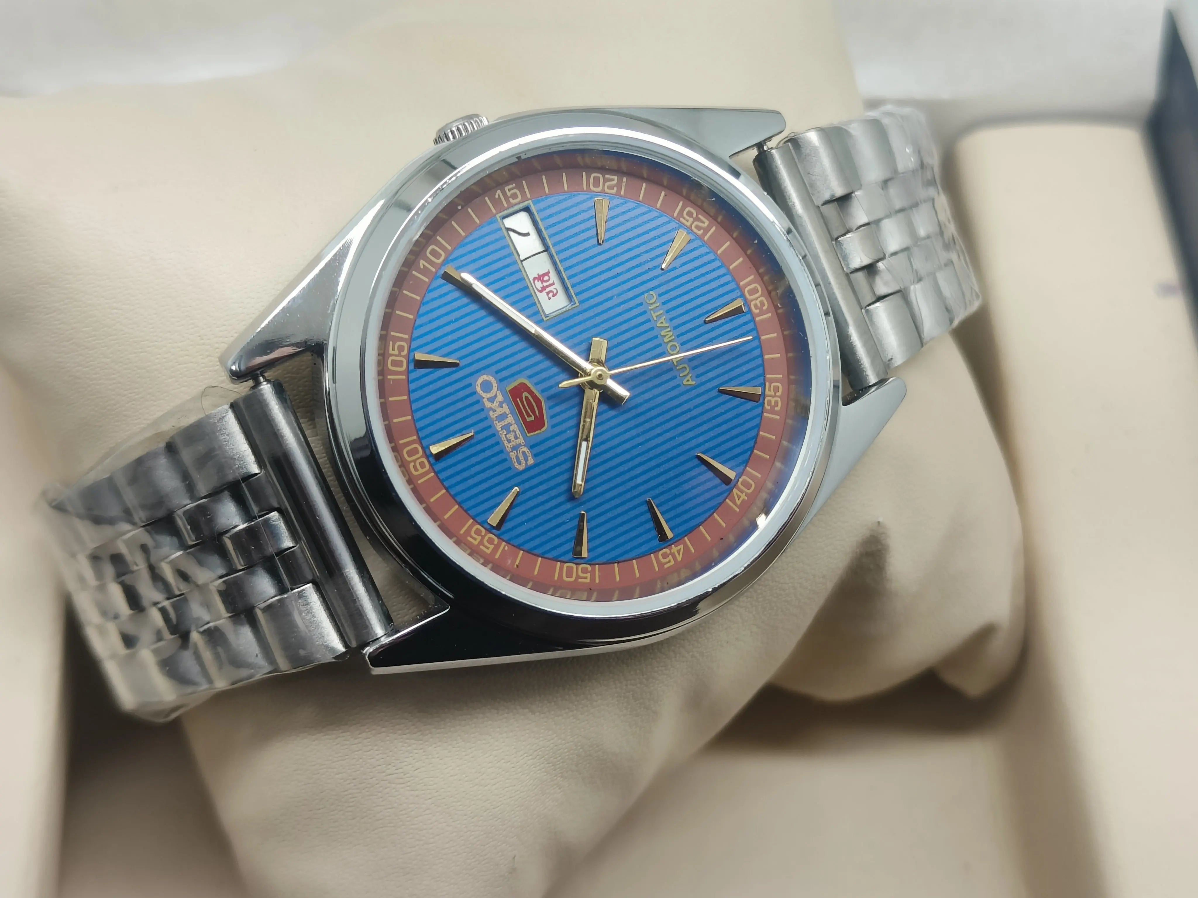 Seiko 5 Vintage Dress Automatic – Restored Elegance National Watches