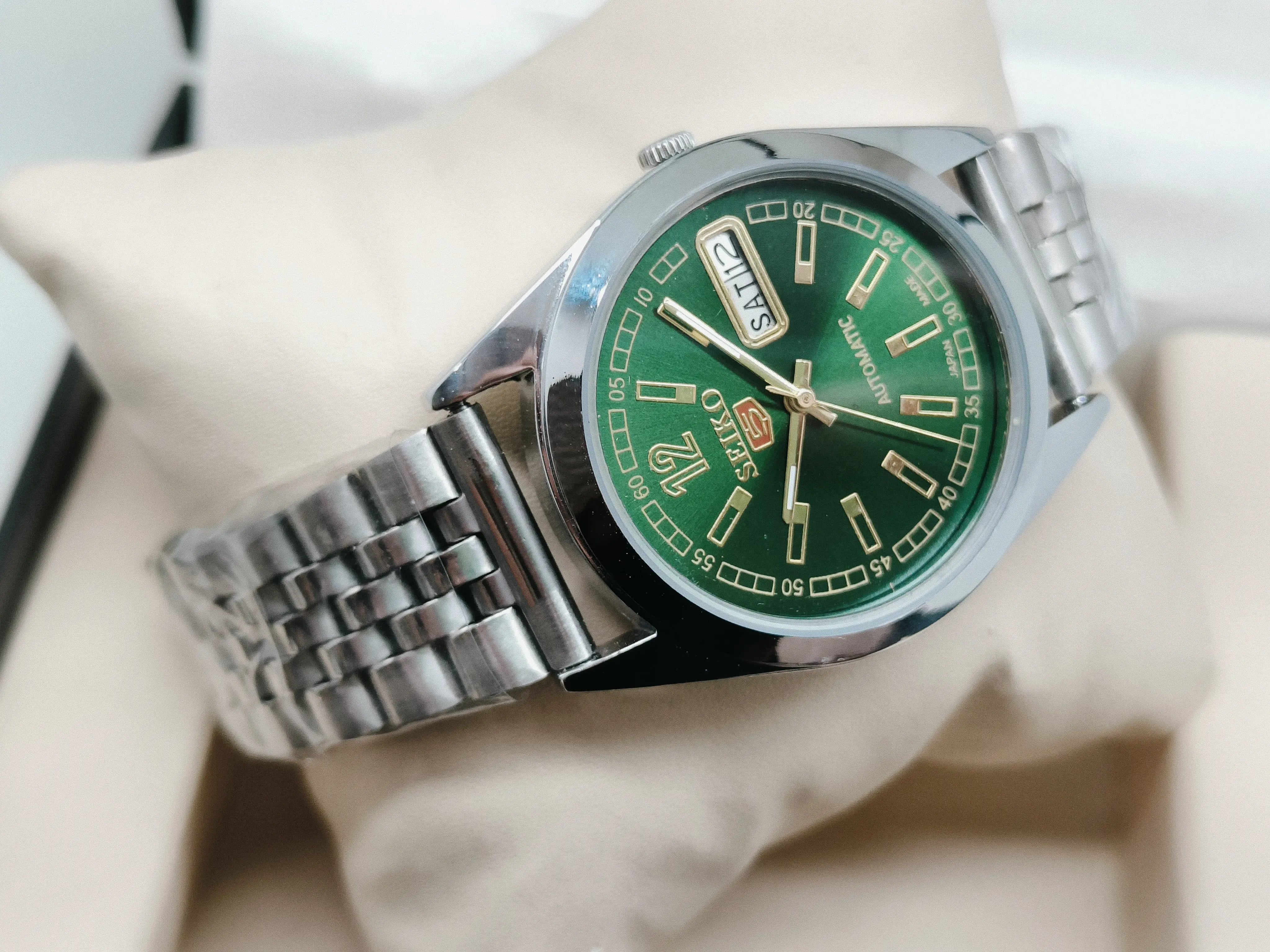 Seiko 5 Vintage Rare Dial – Refurbished & Authentic National Watches