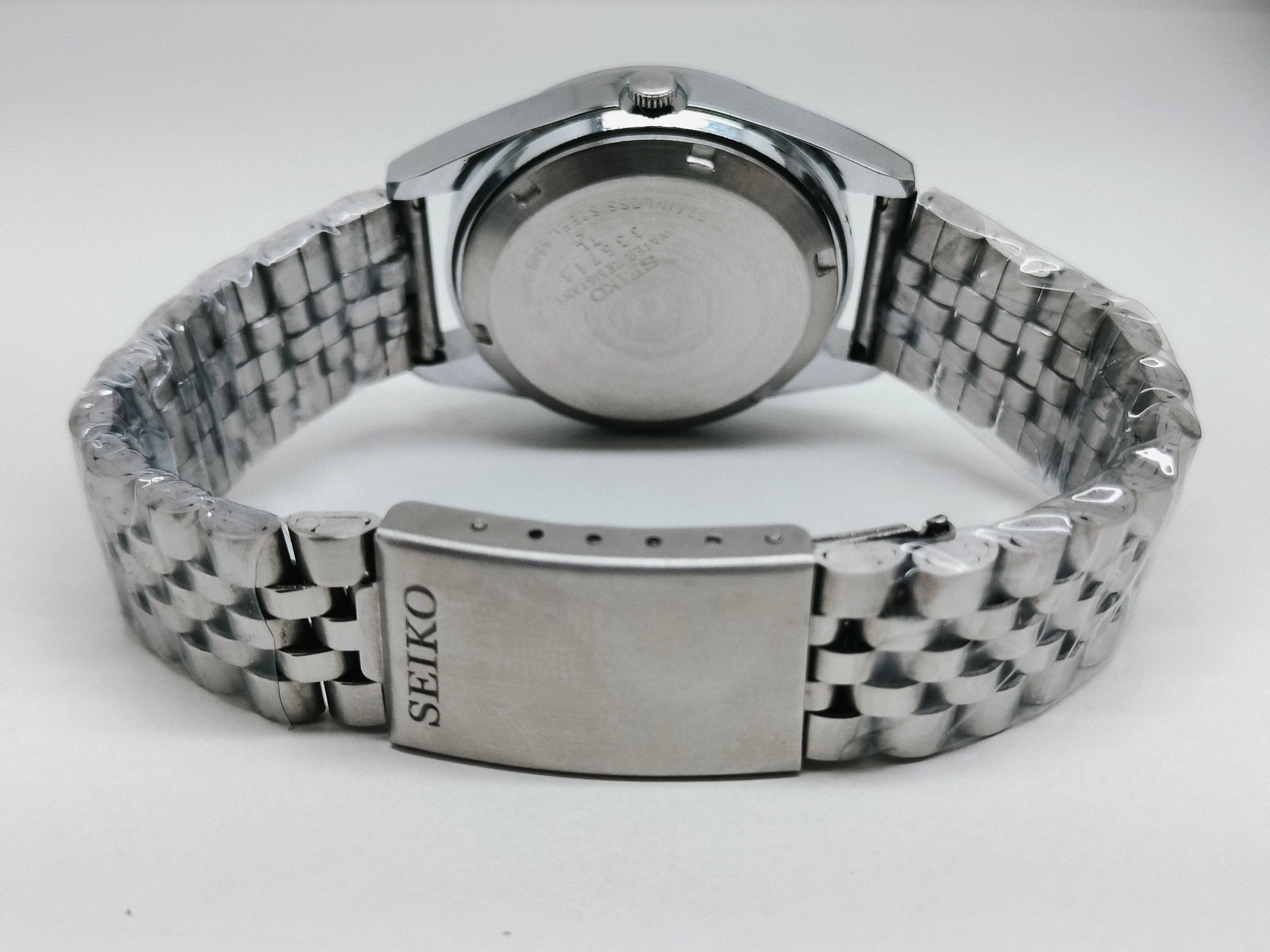 Seiko 5 Vintage Rare Dial – Refurbished & Authentic National Watches