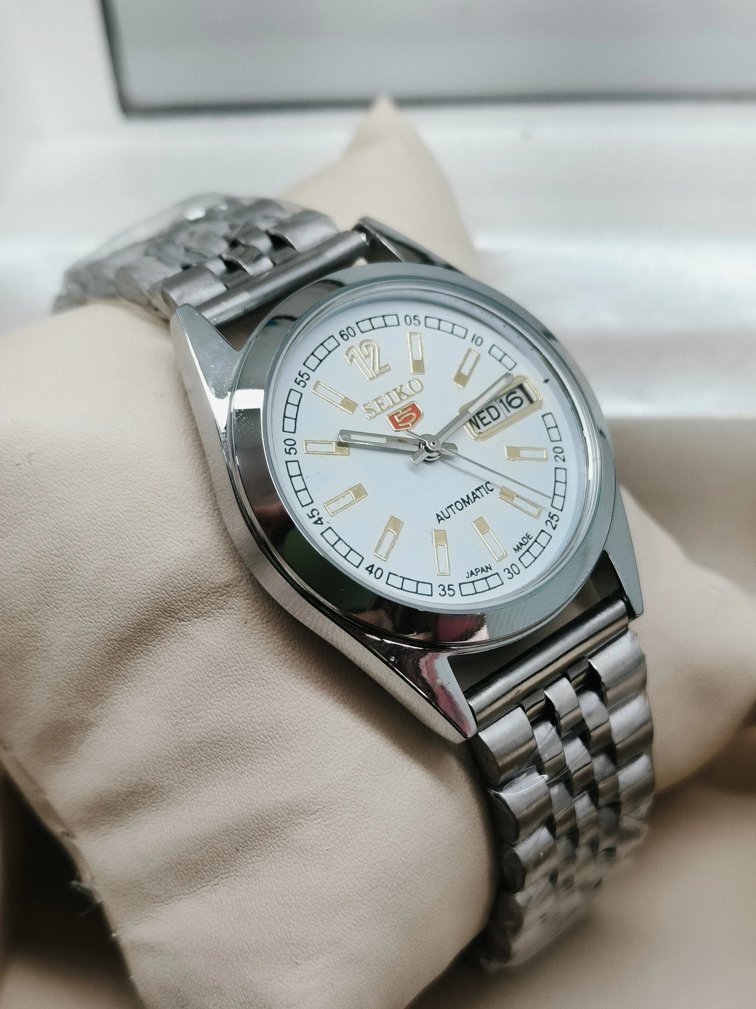 Seiko 5 Vintage Automatic SNK/SNKZ – Restored Original National Watches