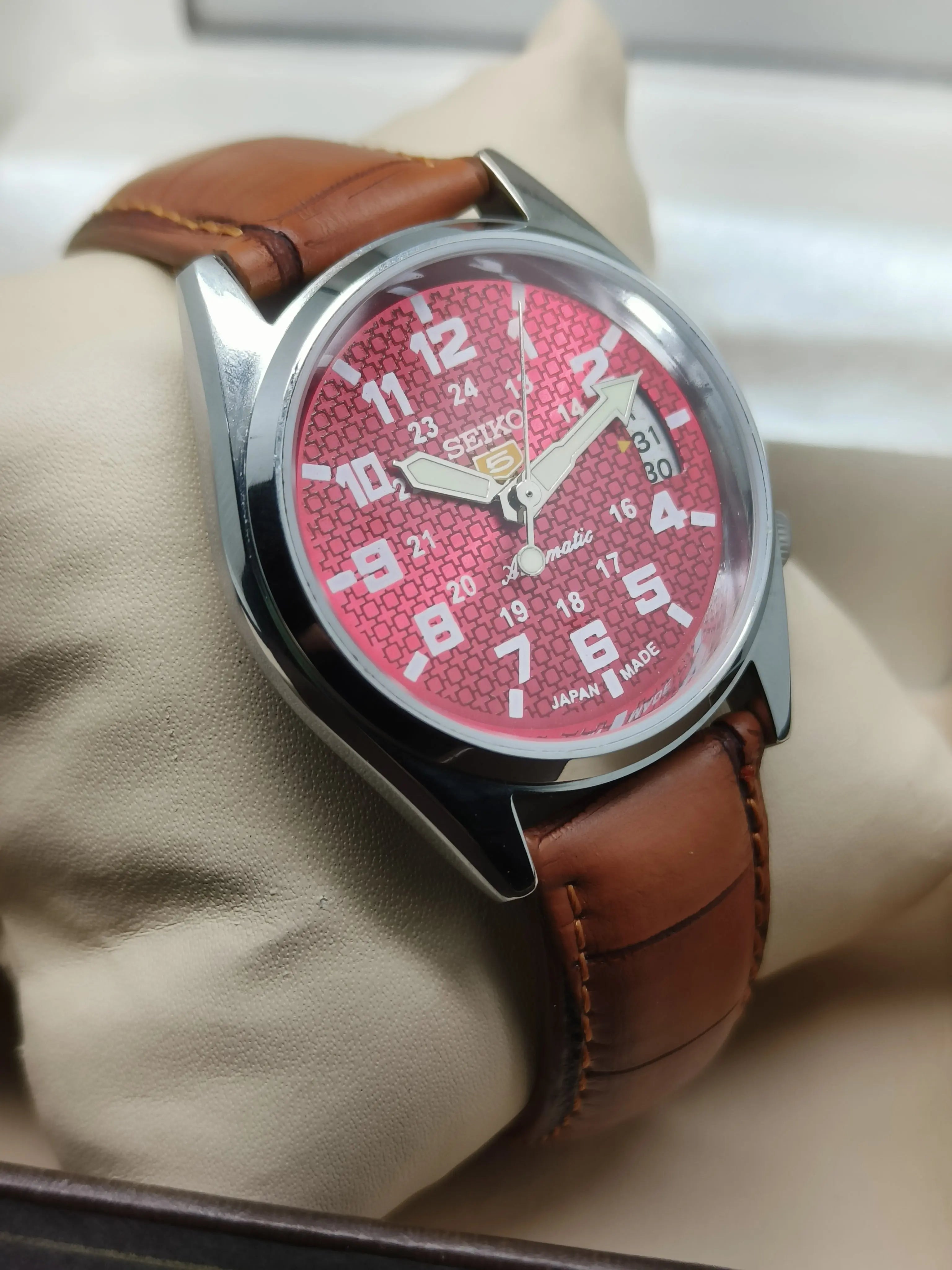 Seiko 5 Vintage Orange Dial – Restored Statement Watch National Watches