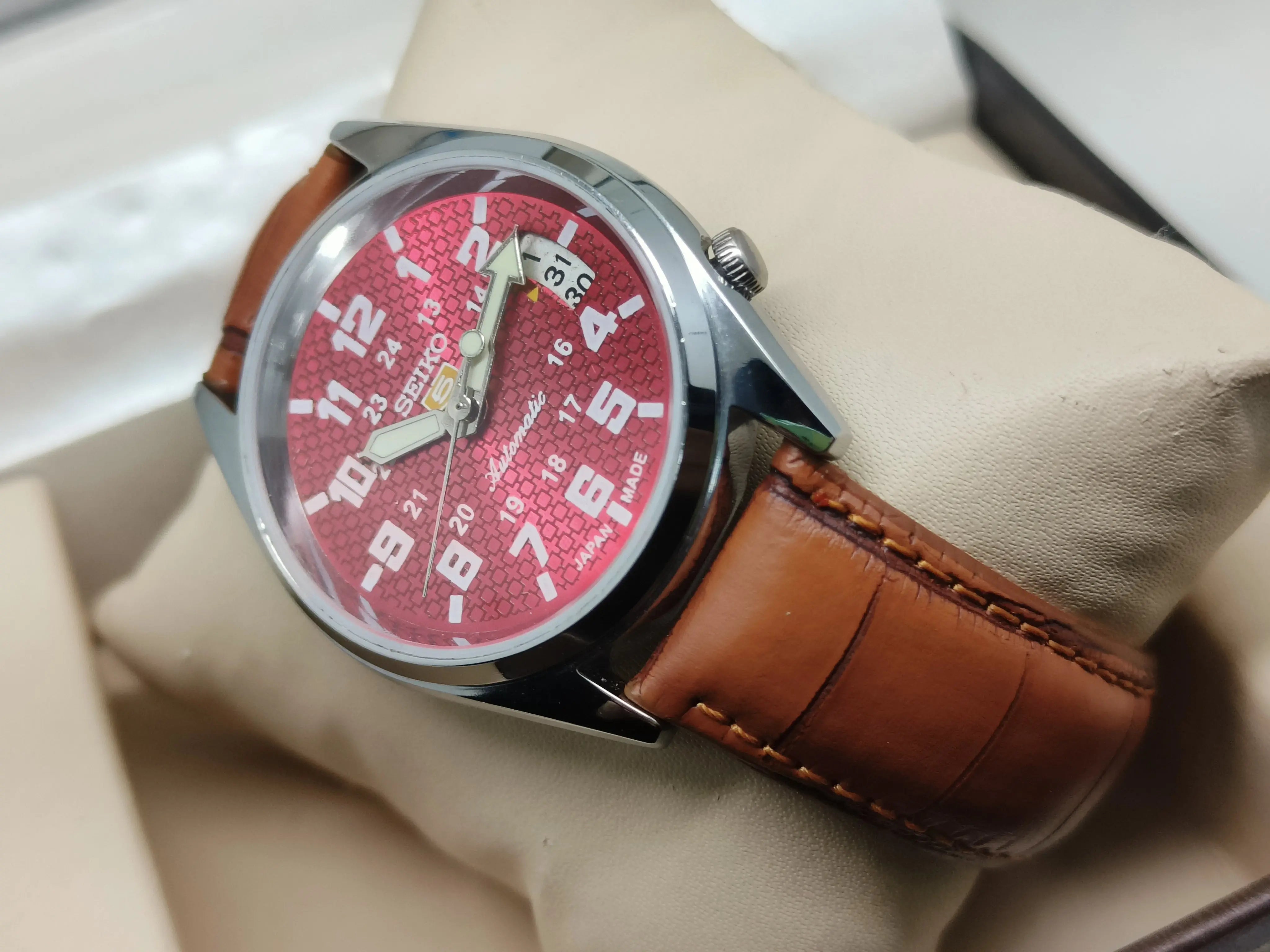 Seiko 5 Vintage Orange Dial – Restored Statement Watch National Watches