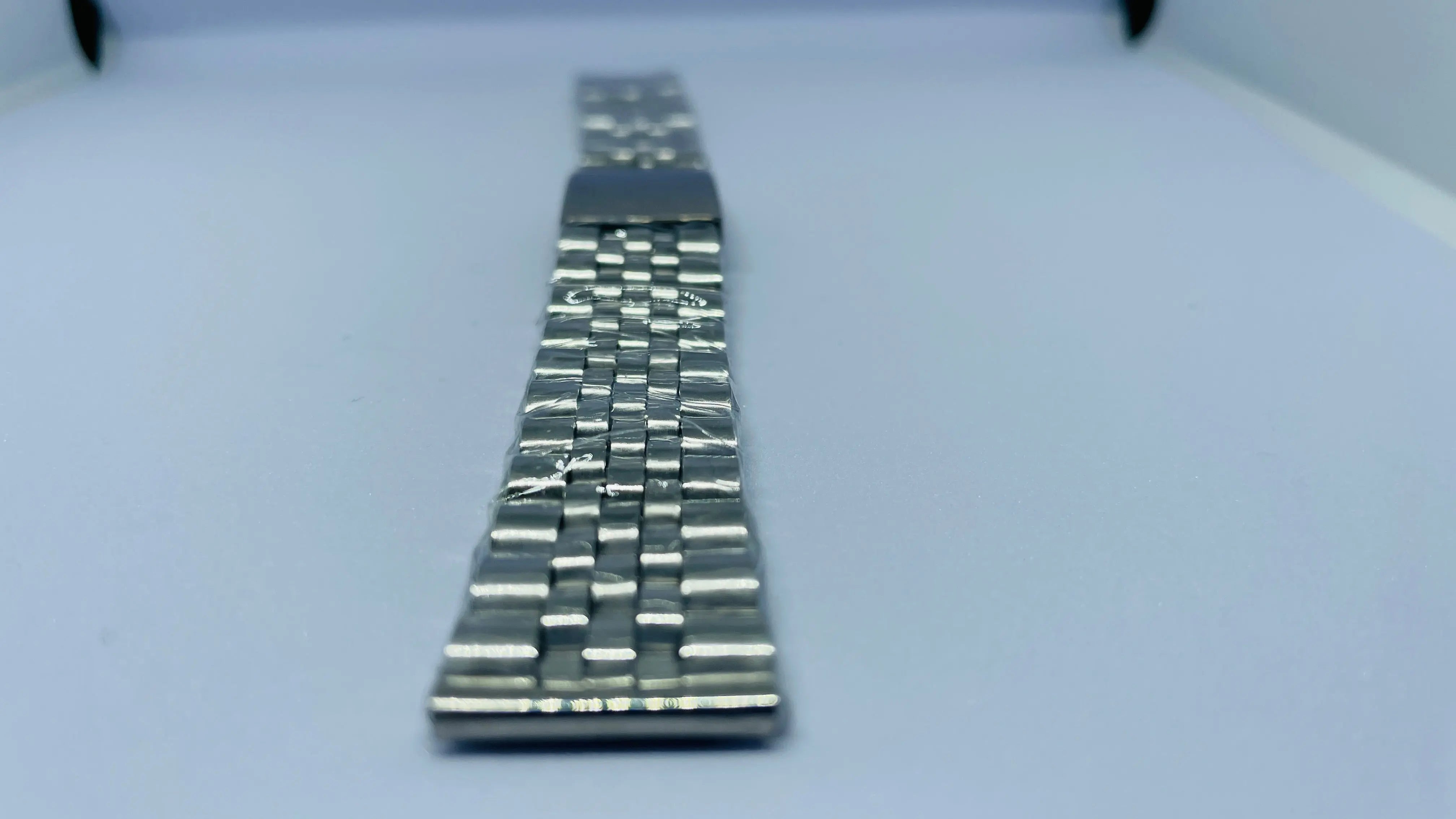 Seiko 5 Jubilee Bracelet 18mm – Stainless Steel with Original Seiko Logo Print | Vintage Replacement Strap National Watches