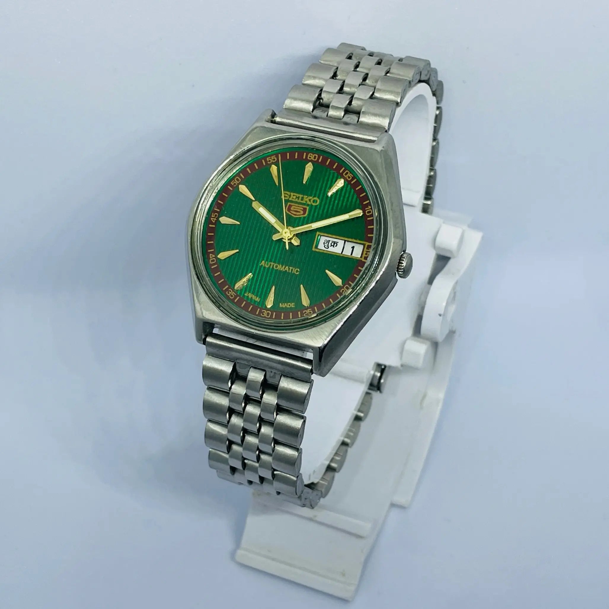 Seiko 5 Automatic Vintage Watch โ Refurbished | Japan Made | Timeless Menโs Classic National Watches