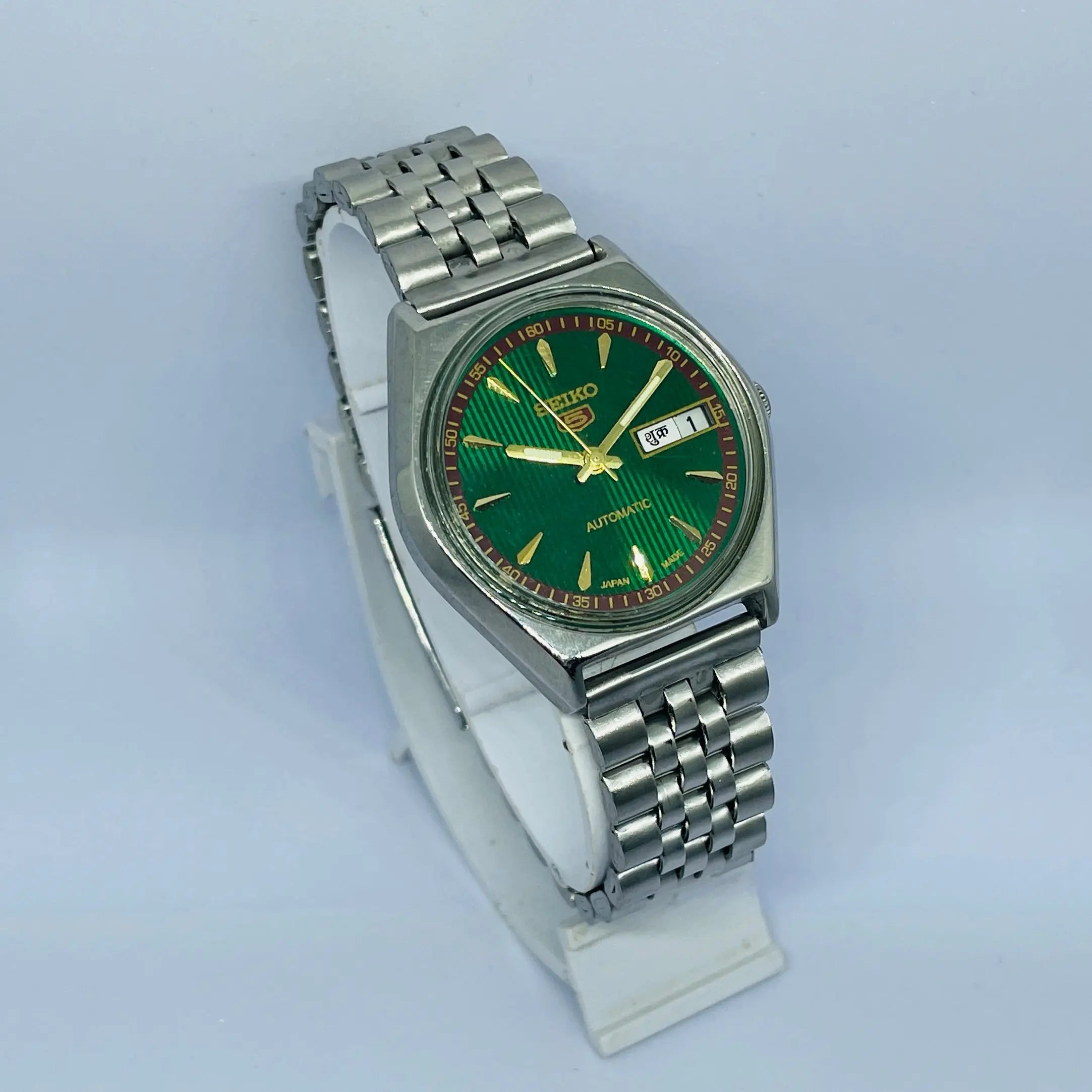 Seiko 5 Automatic Vintage Watch – Refurbished | Japan Made | Timeless Men’s Classic National Watches