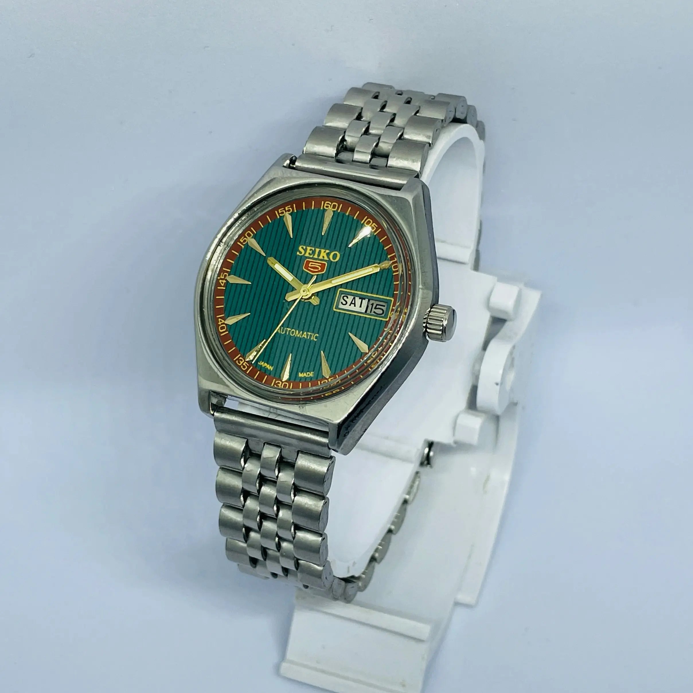 Seiko 5 Automatic Vintage Watch – Refurbished | Japan Made | Timeless Men’s Classic National Watches