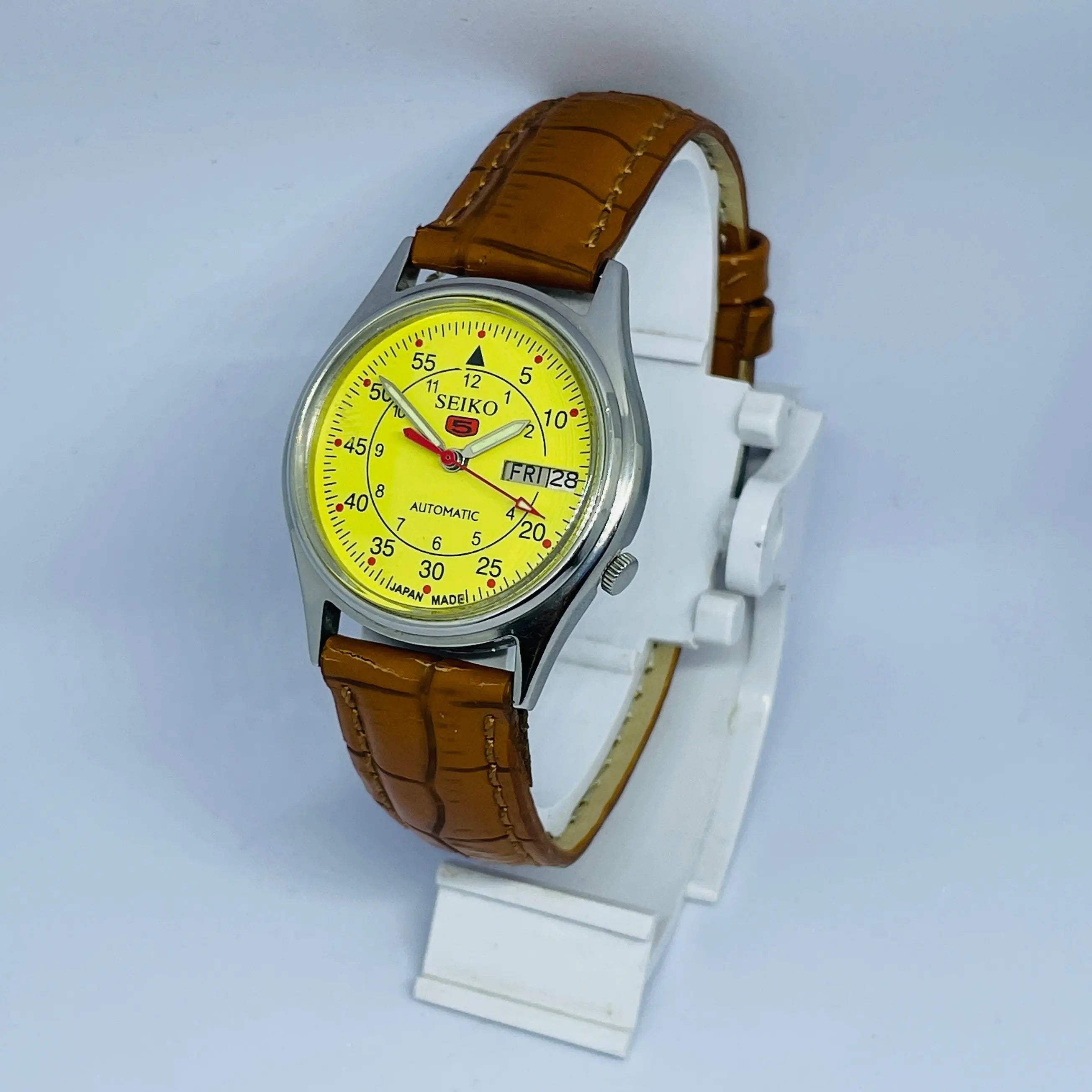 Seiko 5 Automatic Vintage Watch – Refurbished | Japan Made | Timeless Men’s Classic National Watches