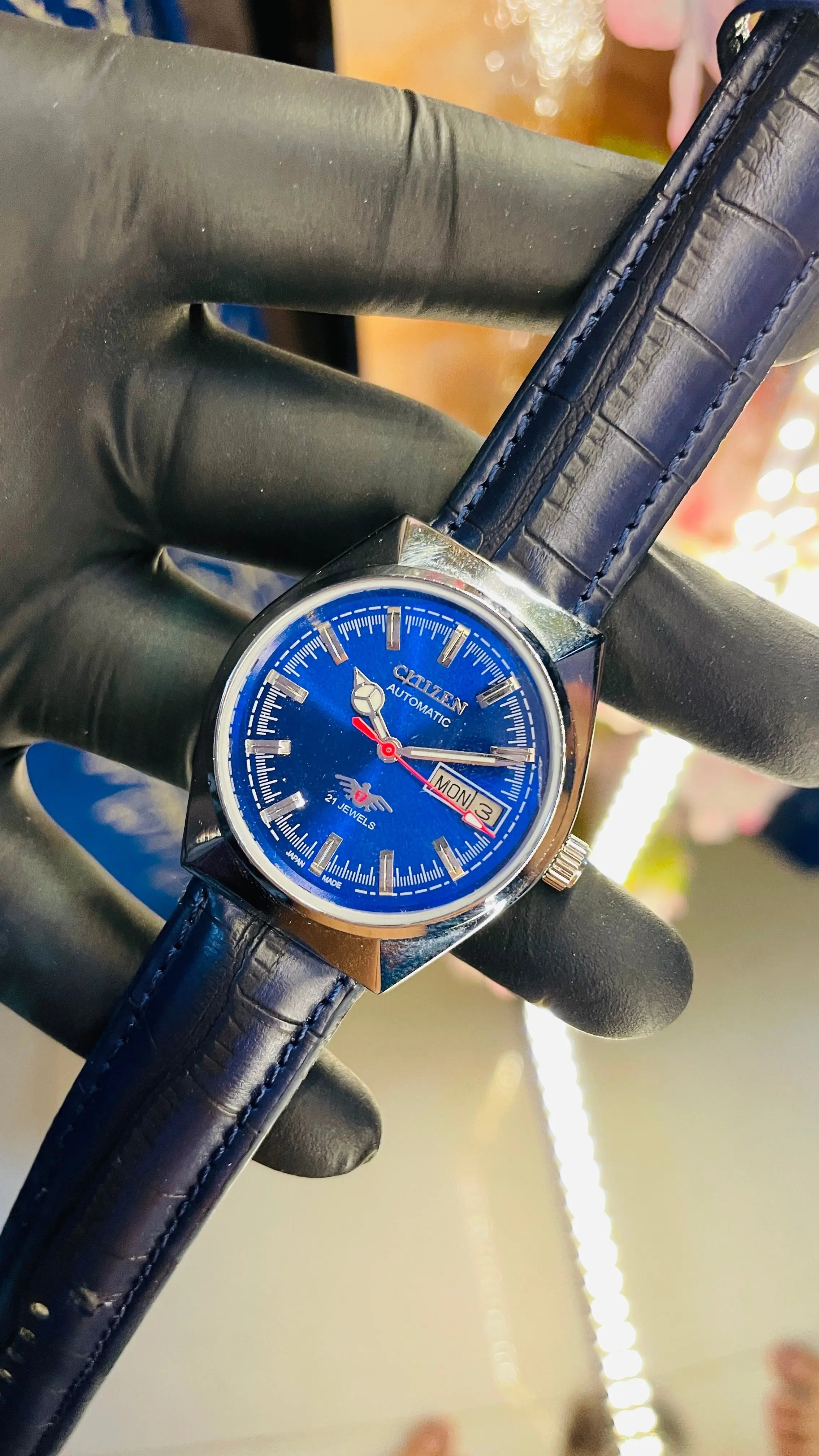 Citizen Automatic Vintage Watch – 8200 Movement | Refurbished Japan-Made Classic National Watches