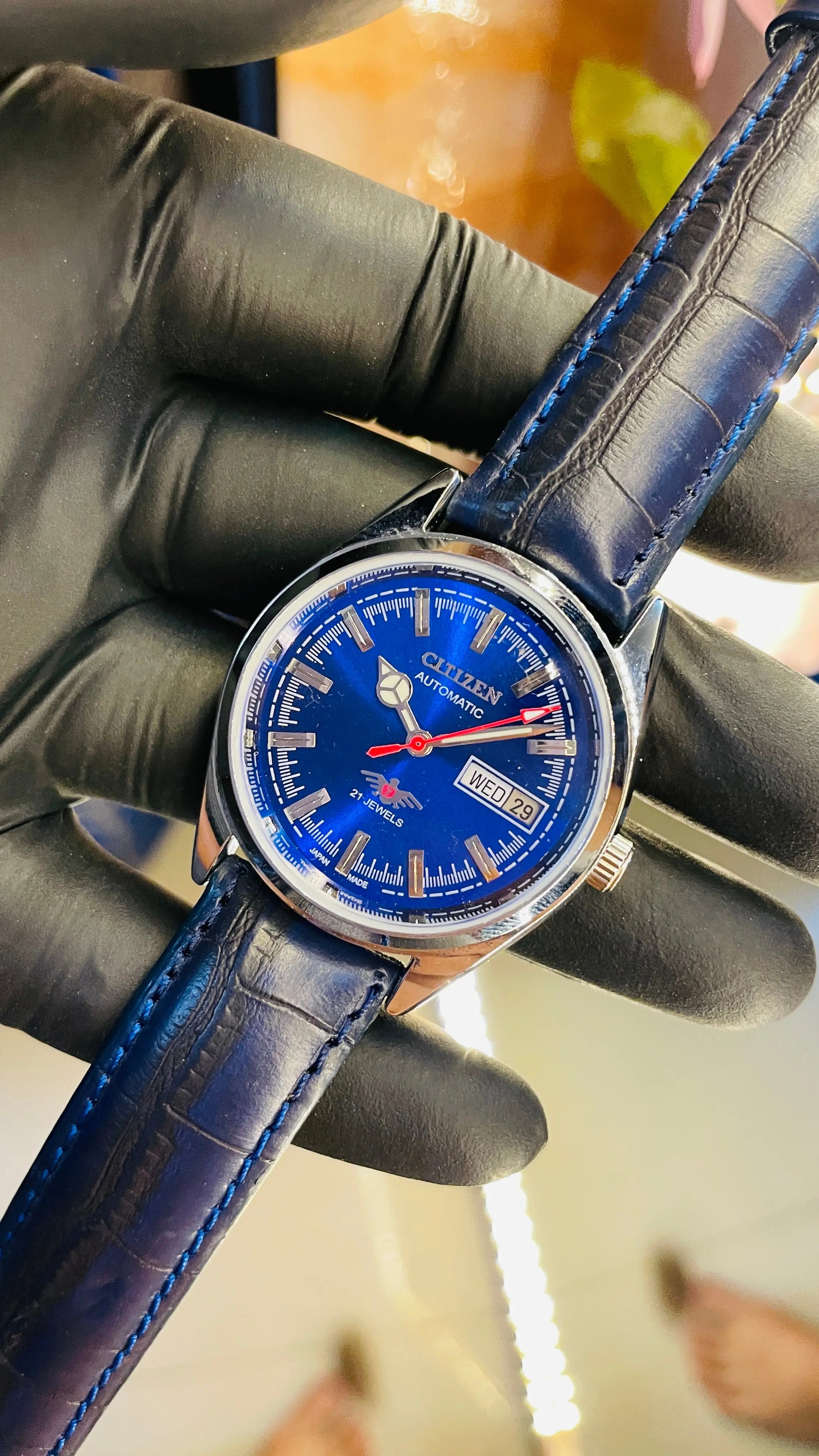 Citizen Automatic Vintage Watch – 8200 Movement | Refurbished Japan-Made Classic National Watches