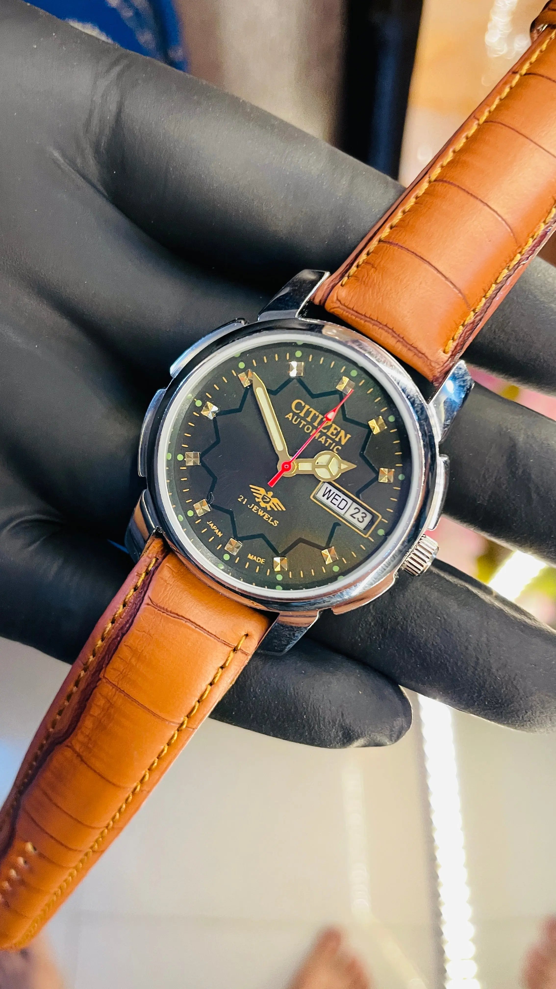 Citizen Automatic Vintage Watch – 8200 Movement | Refurbished Japan-Made Classic National Watches