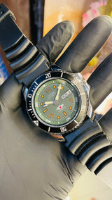 Citizen 8200 Sports Automatic Watch – Vintage Refurbished | Japan-Made Men’s Classic