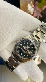 (Super Rare) 1983 Seiko 5 Automatic Sports 7S36 Vintage Watch (Pre Owned - National Watches