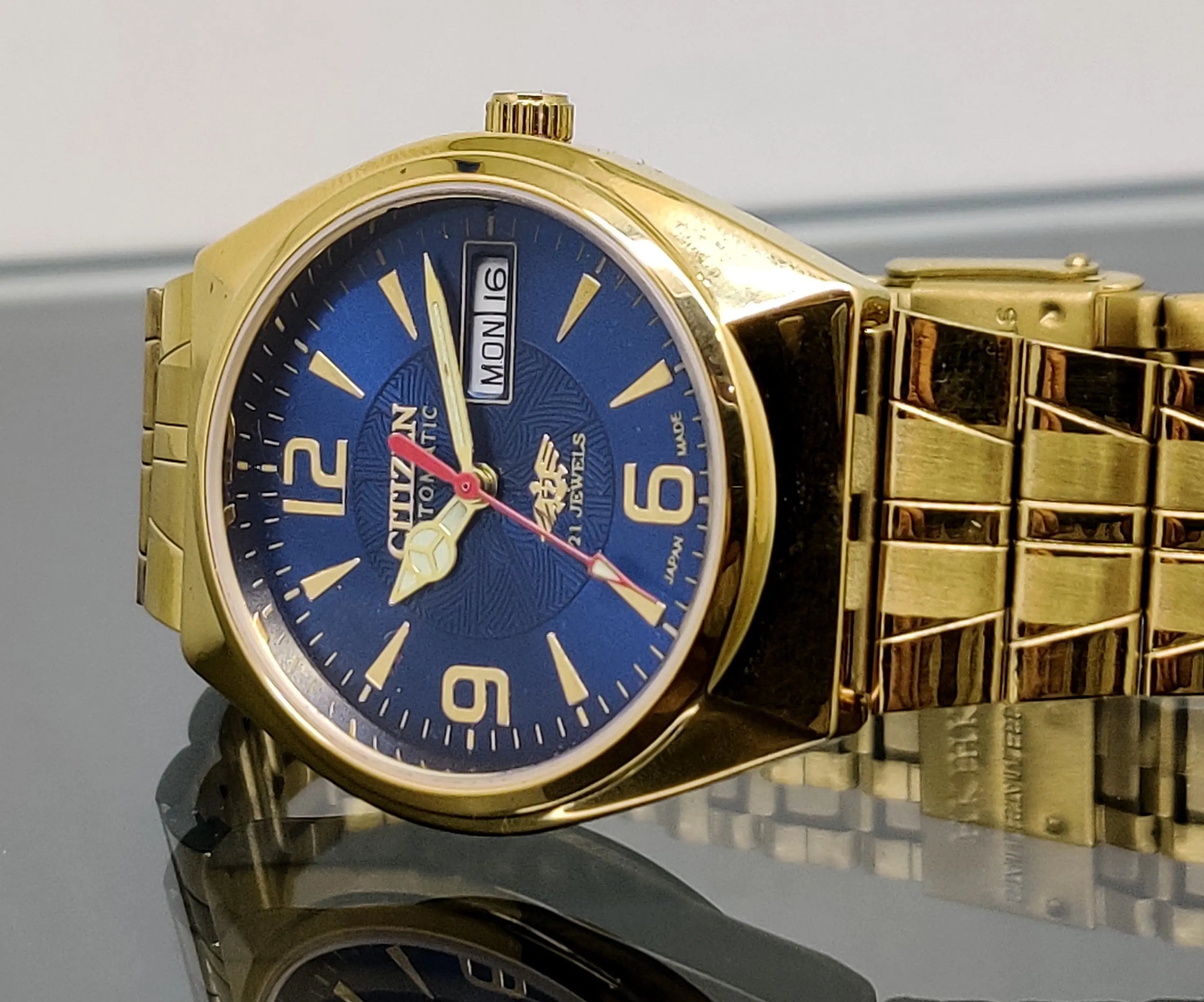 CITIZEN AUTOMATIC 8200 MOVEMENT STAINLESS STEEL JAPAN MADE 21 JEWELS MEN S WRIST WATCH National Watches