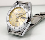 Citizen Automatic 8200 Movement stainless steel Japan Made 21 Jewels Men s Wrist Watch