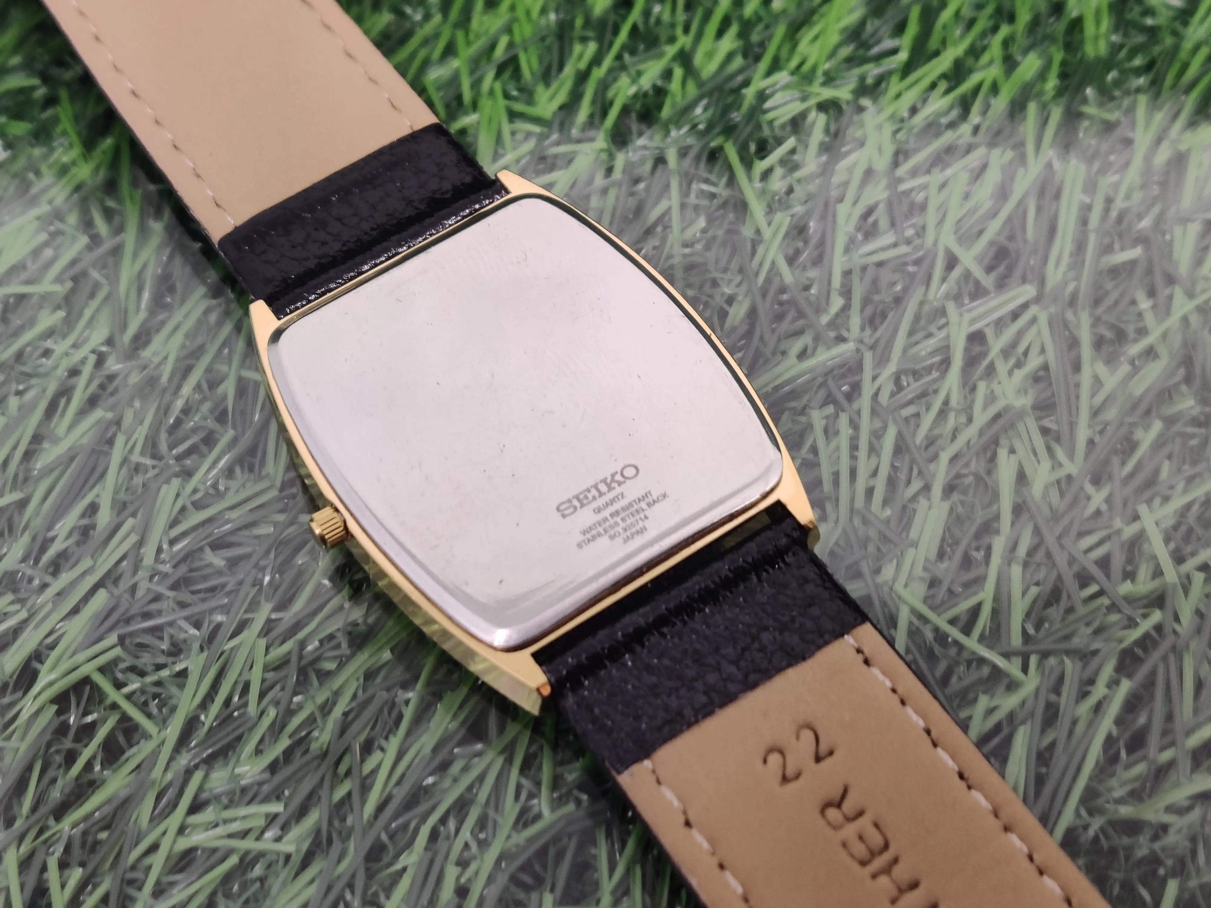 Seiko 5 Black Dial quartz Watch - National Watches