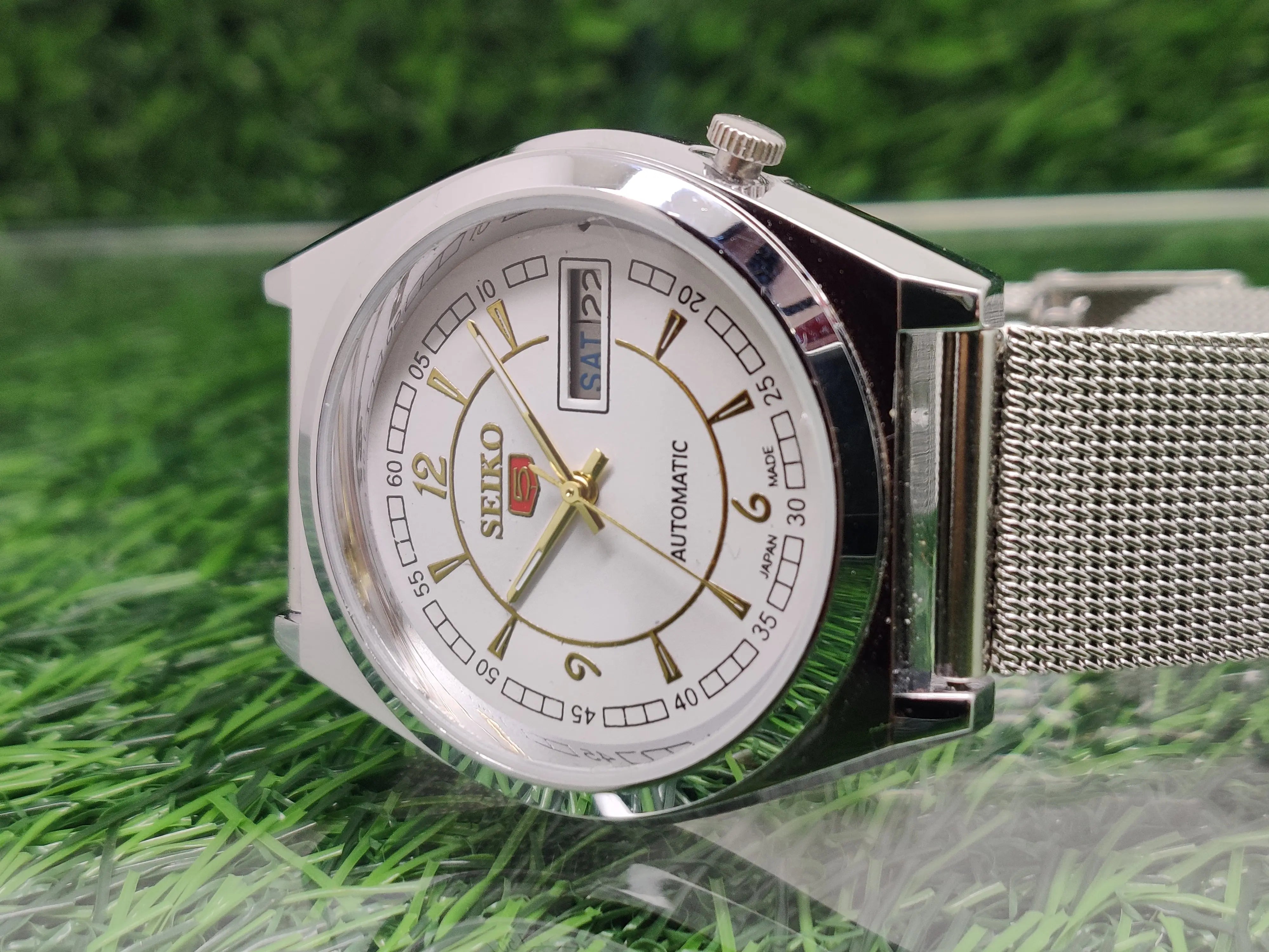 VINTAGE REFURBISHED SEIKO 5 AUTOMATIC JAPAN MENS DAY DATE WATCH - National Watches