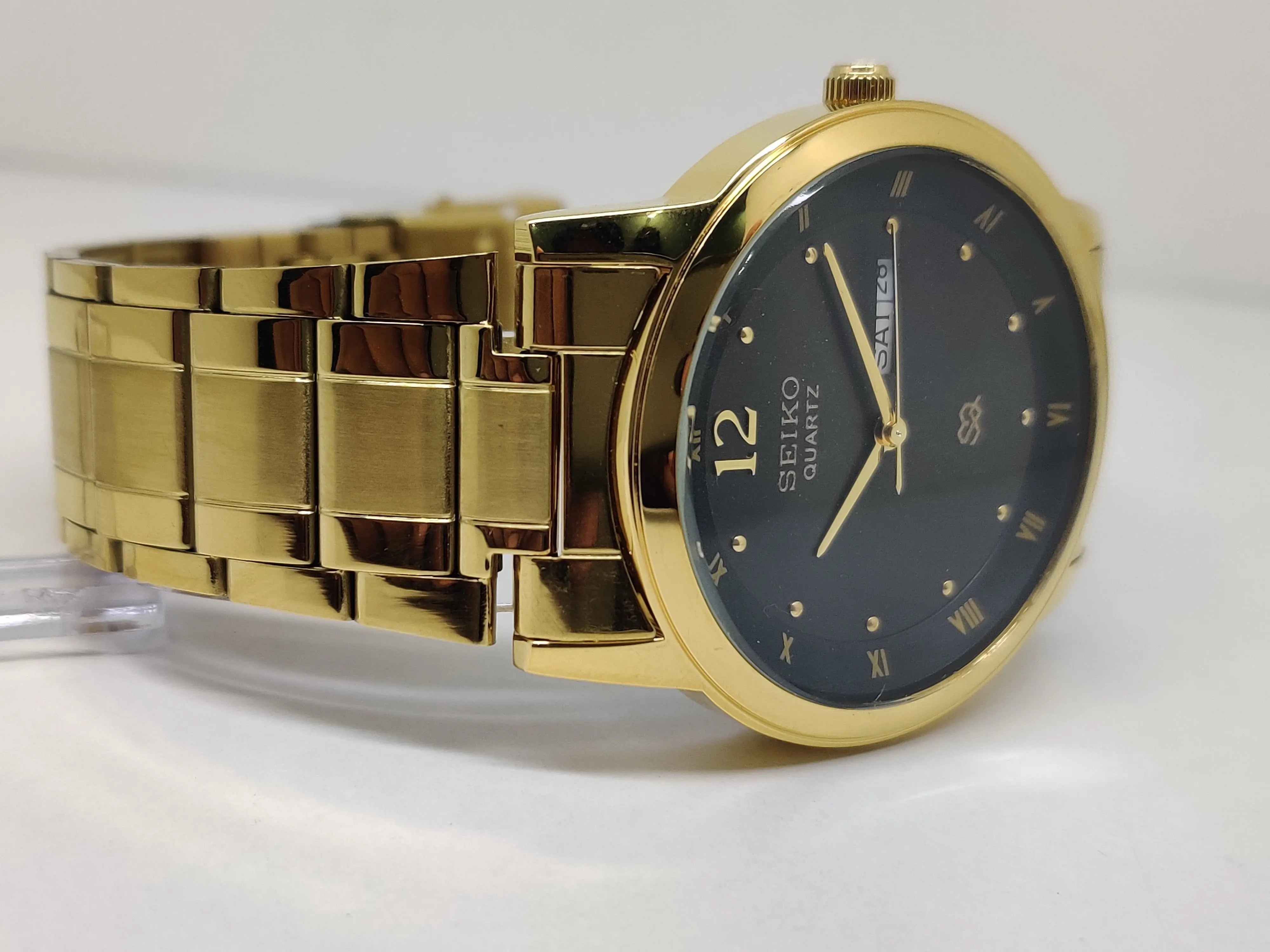 Seiko 5 Black Dial quartz Watch - National Watches