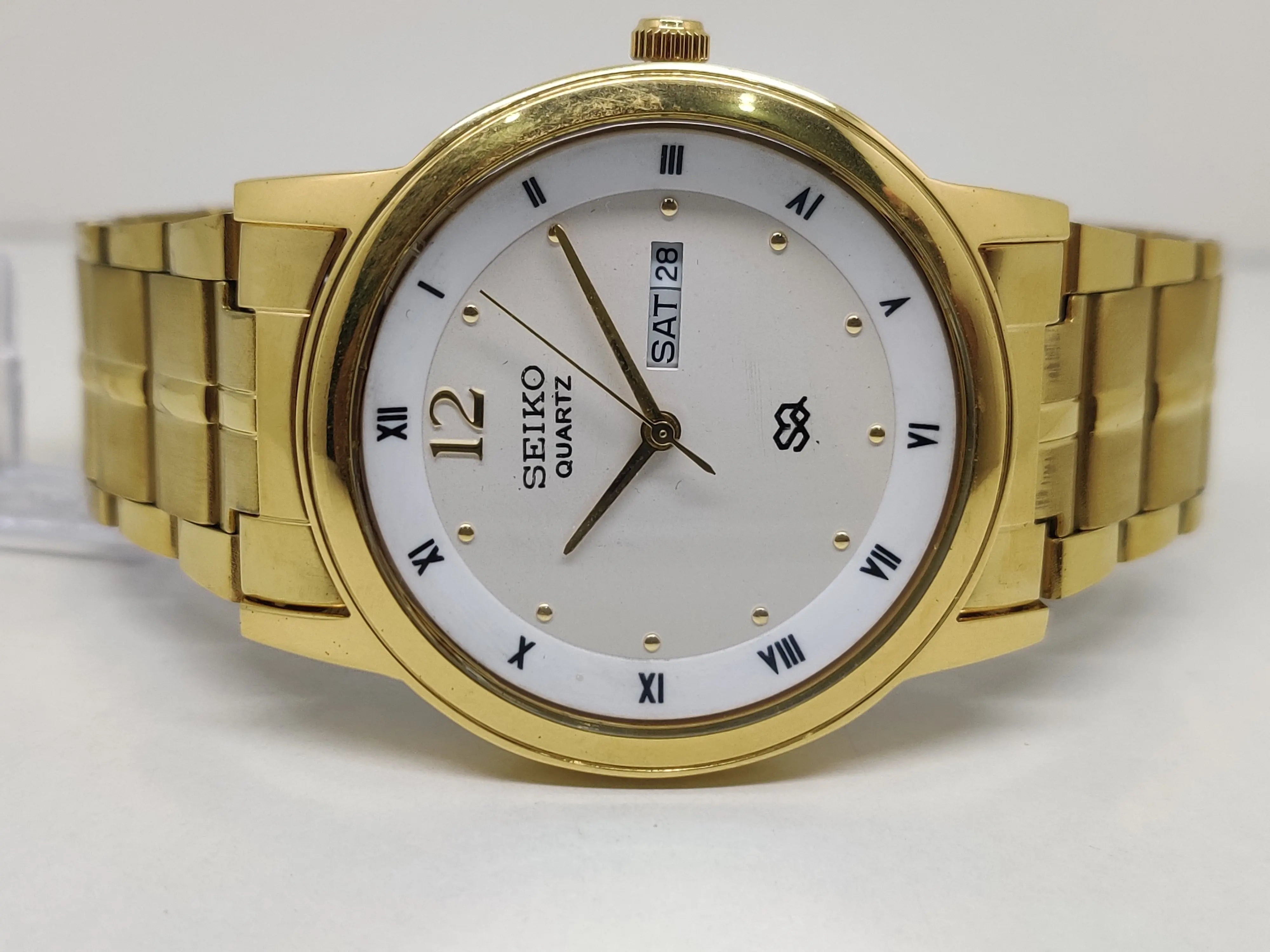 Seiko 5 Black Dial quartz Watch - National Watches