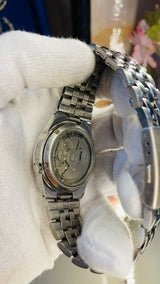 (Super Rare) 1983 Seiko 5 Automatic 7S26 with Glass Back Vintage Watch (Pre Owned - National Watches