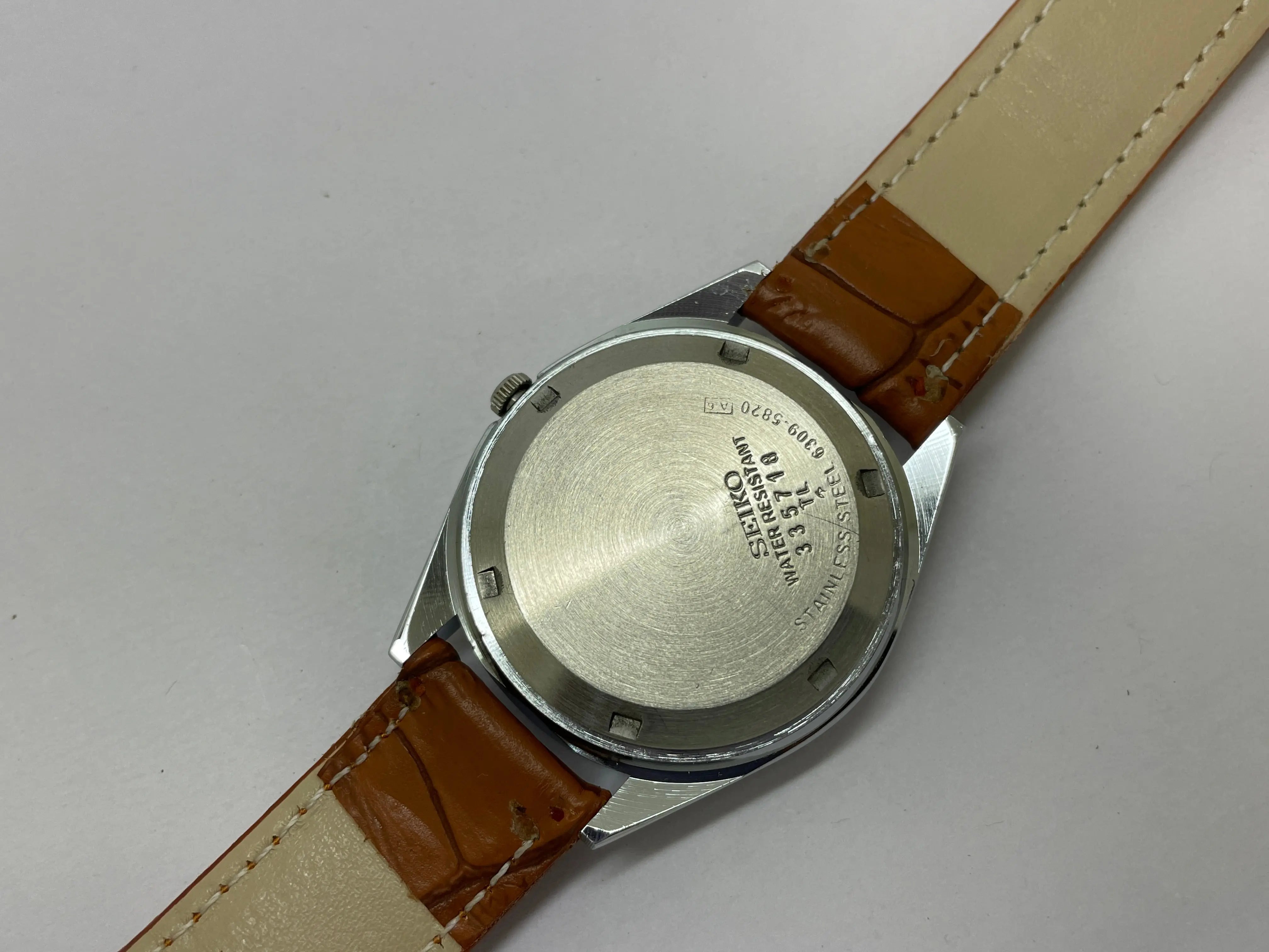 VINTAGE REFURBISHED SEIKO 5 AUTOMATIC JAPAN MENS DAY DATE WATCH - National Watches