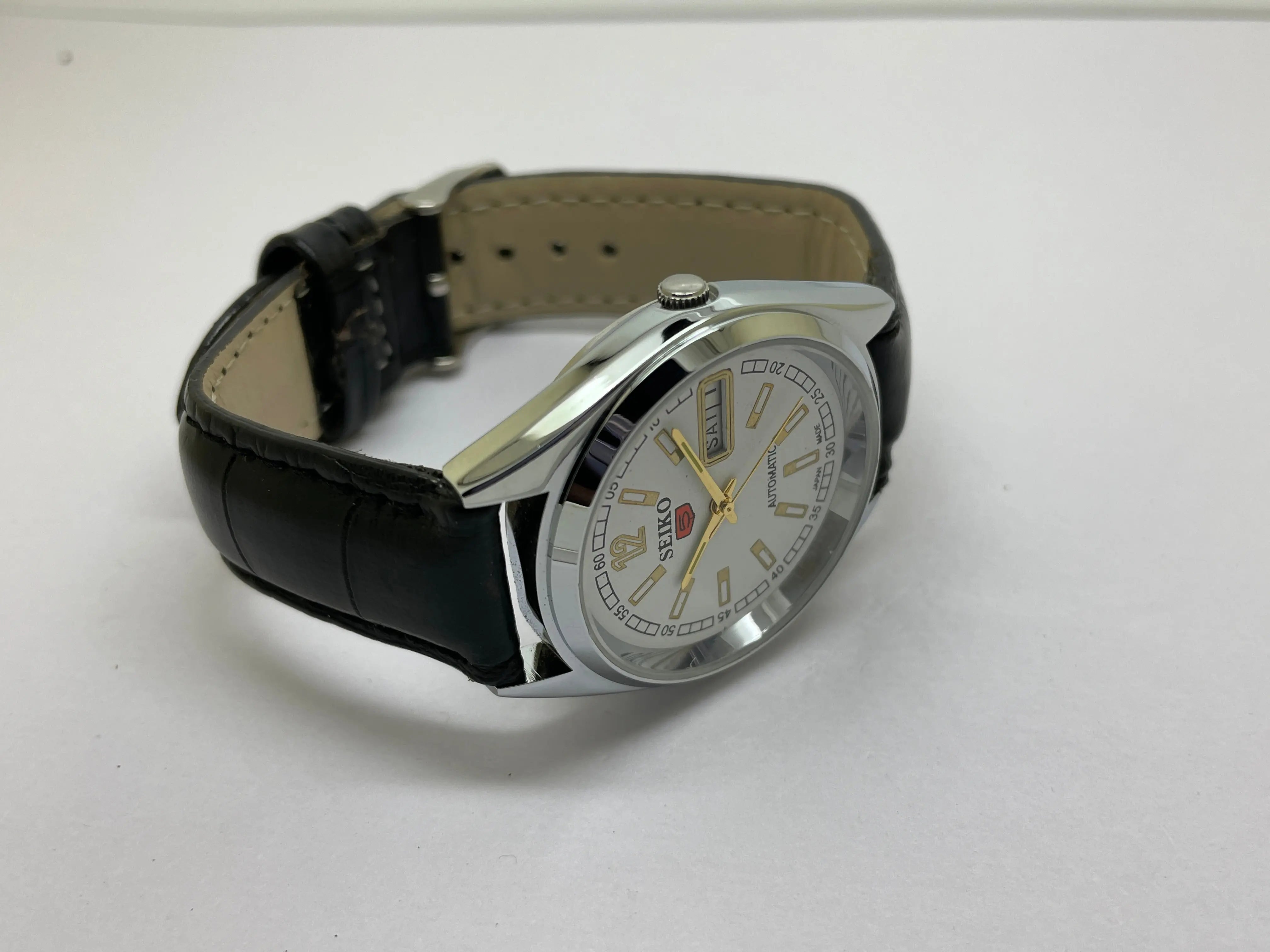 VINTAGE REFURBISHED SEIKO 5 AUTOMATIC JAPAN MENS DAY DATE WATCH - National Watches