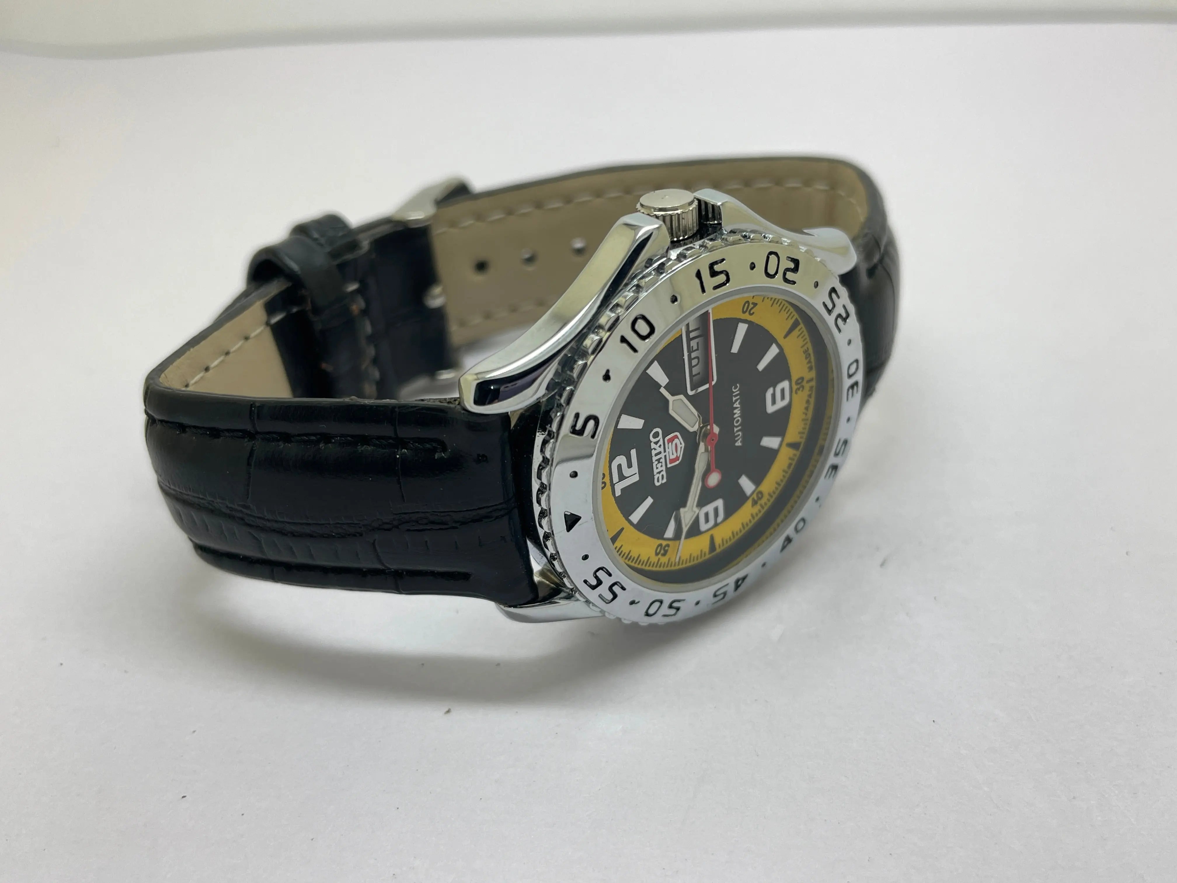 Seiko 5 Black Dial Automatic Vintage Watch sports National Watches