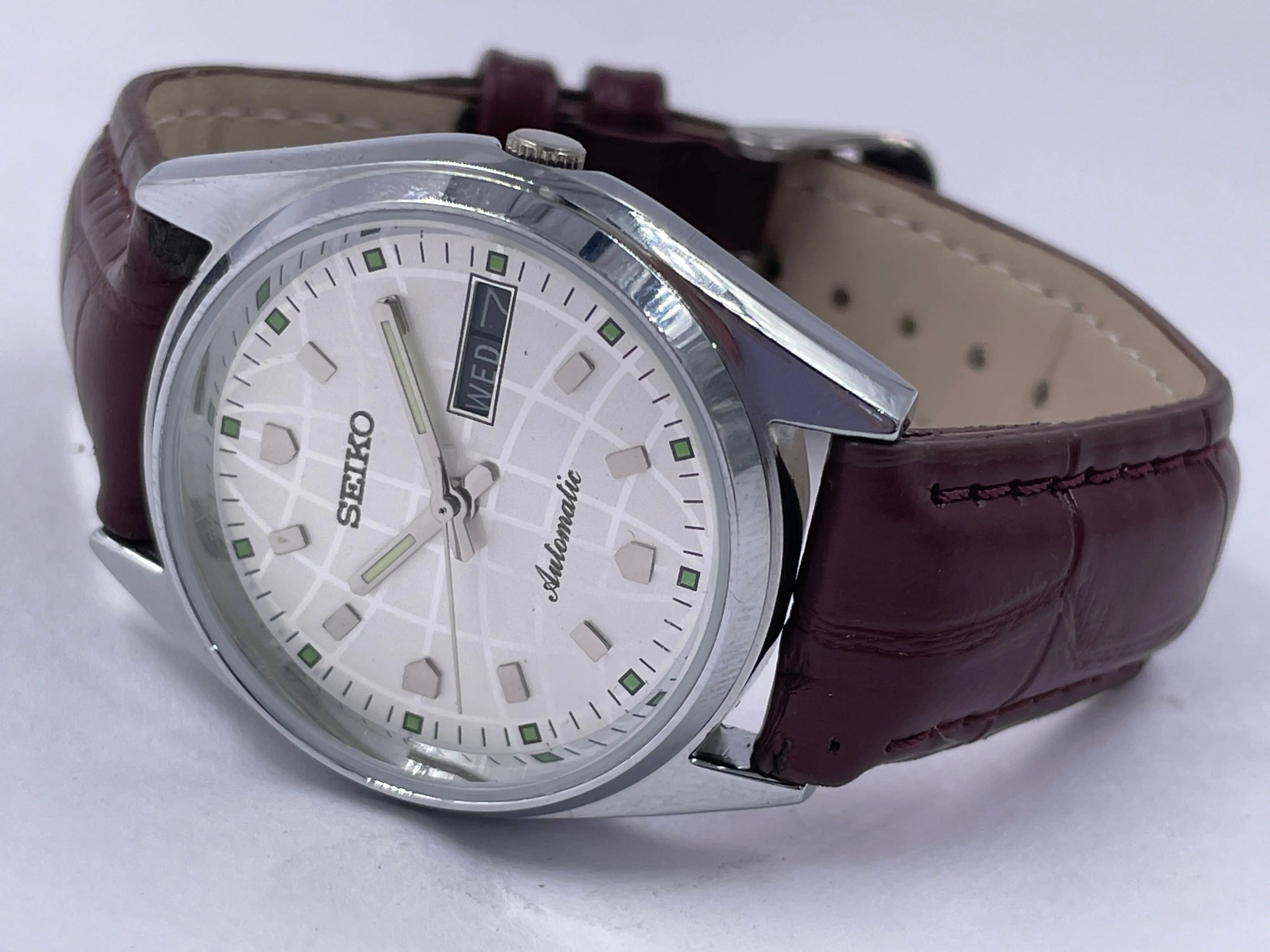 Seiko 5 Black Dial Automatic Vintage Watch - National Watches