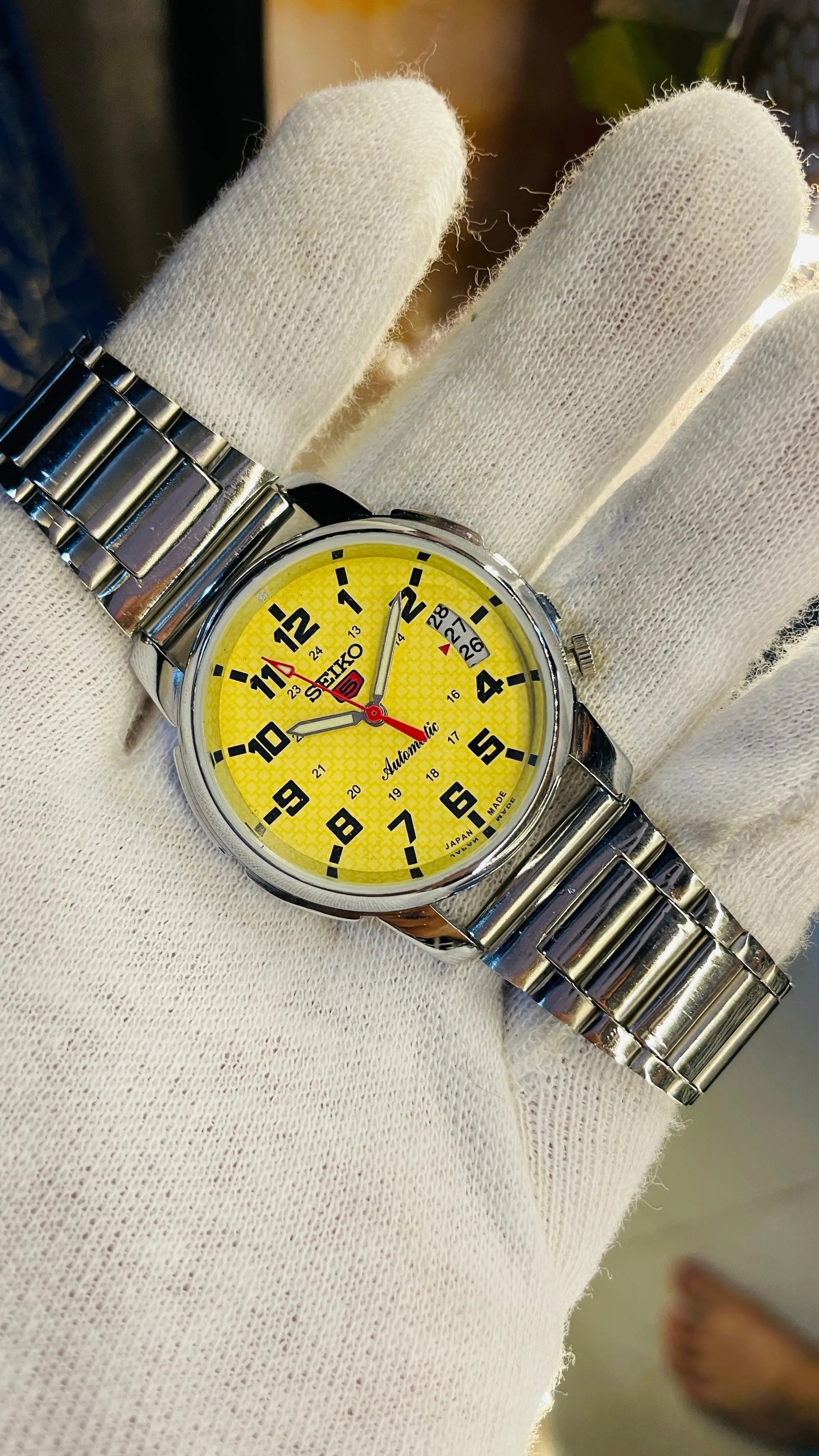 Seiko 5 Automatic Men’s Watch – Vintage Japan Model | Restored & Ready to Wear National Watches