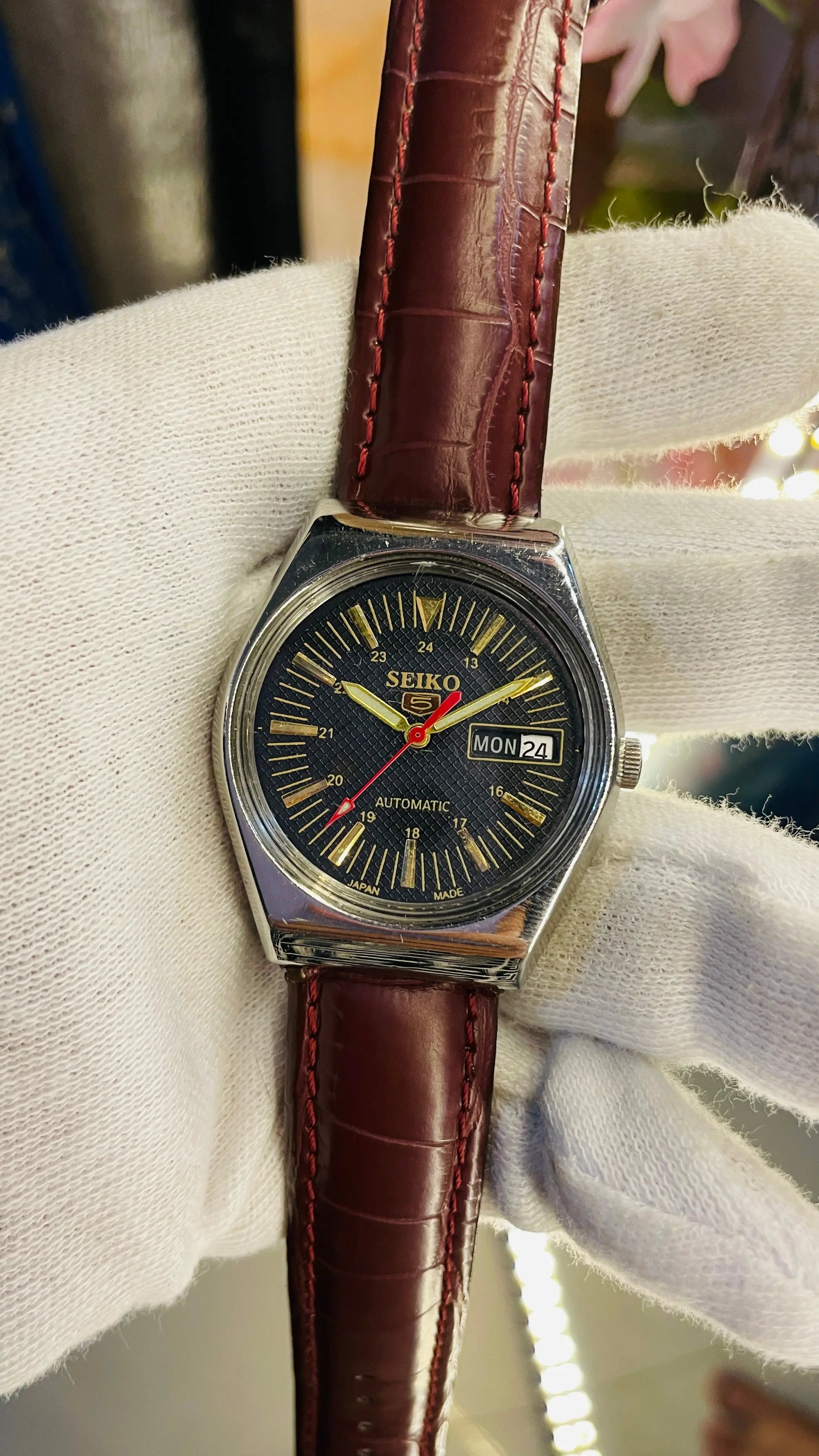 Seiko 5 Automatic Men’s Watch – Vintage Japan Model | Restored & Ready to Wear National Watches