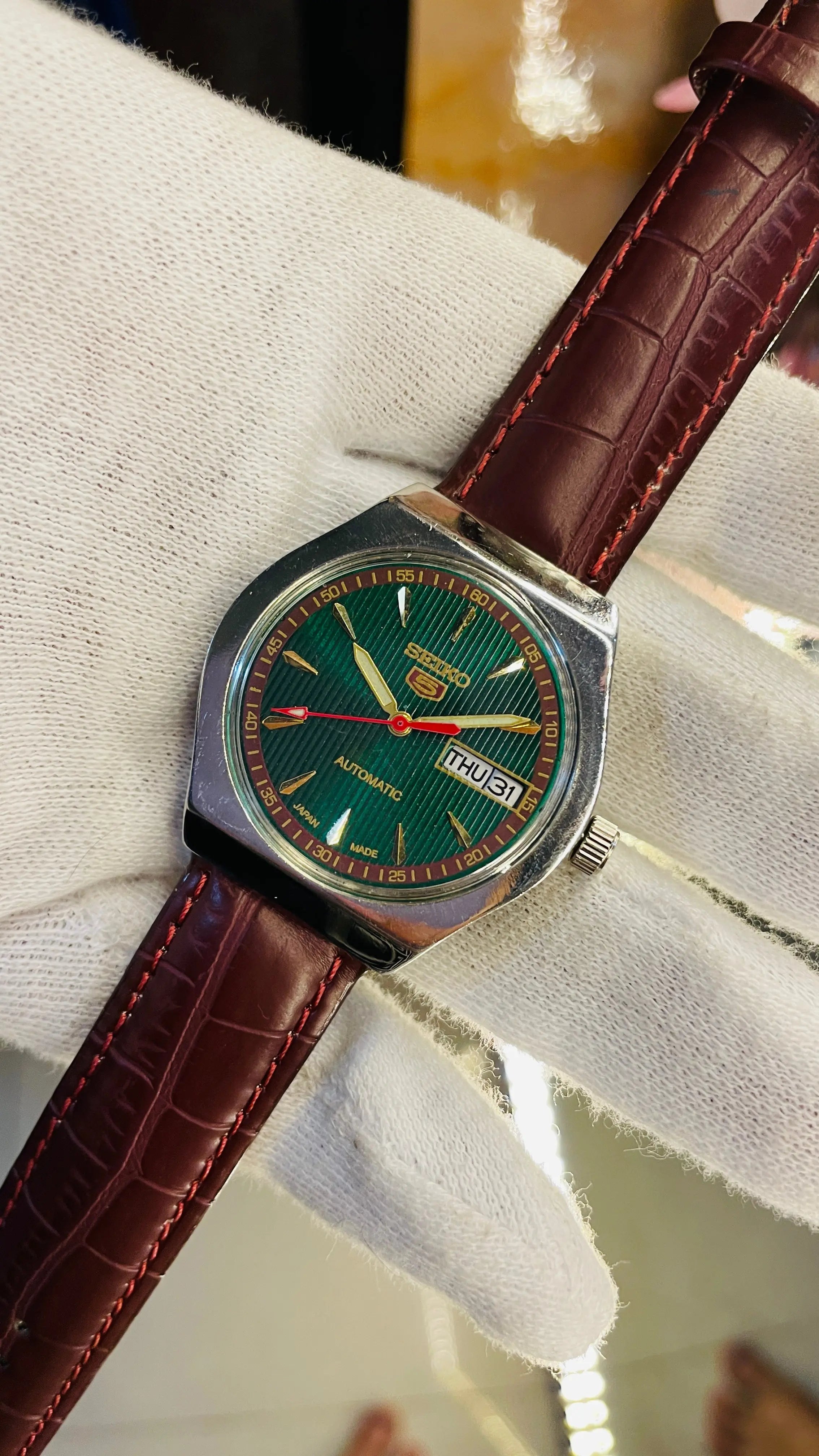 Seiko 5 Automatic Men’s Watch – Vintage Japan Model | Restored & Ready to Wear National Watches