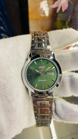 Seiko 5 Automatic Men’s Watch – Vintage Japan Model | Restored & Ready to Wear