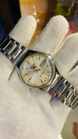 Seiko 5 Automatic Men’s Watch – Vintage Japan Model | Restored & Ready to Wear