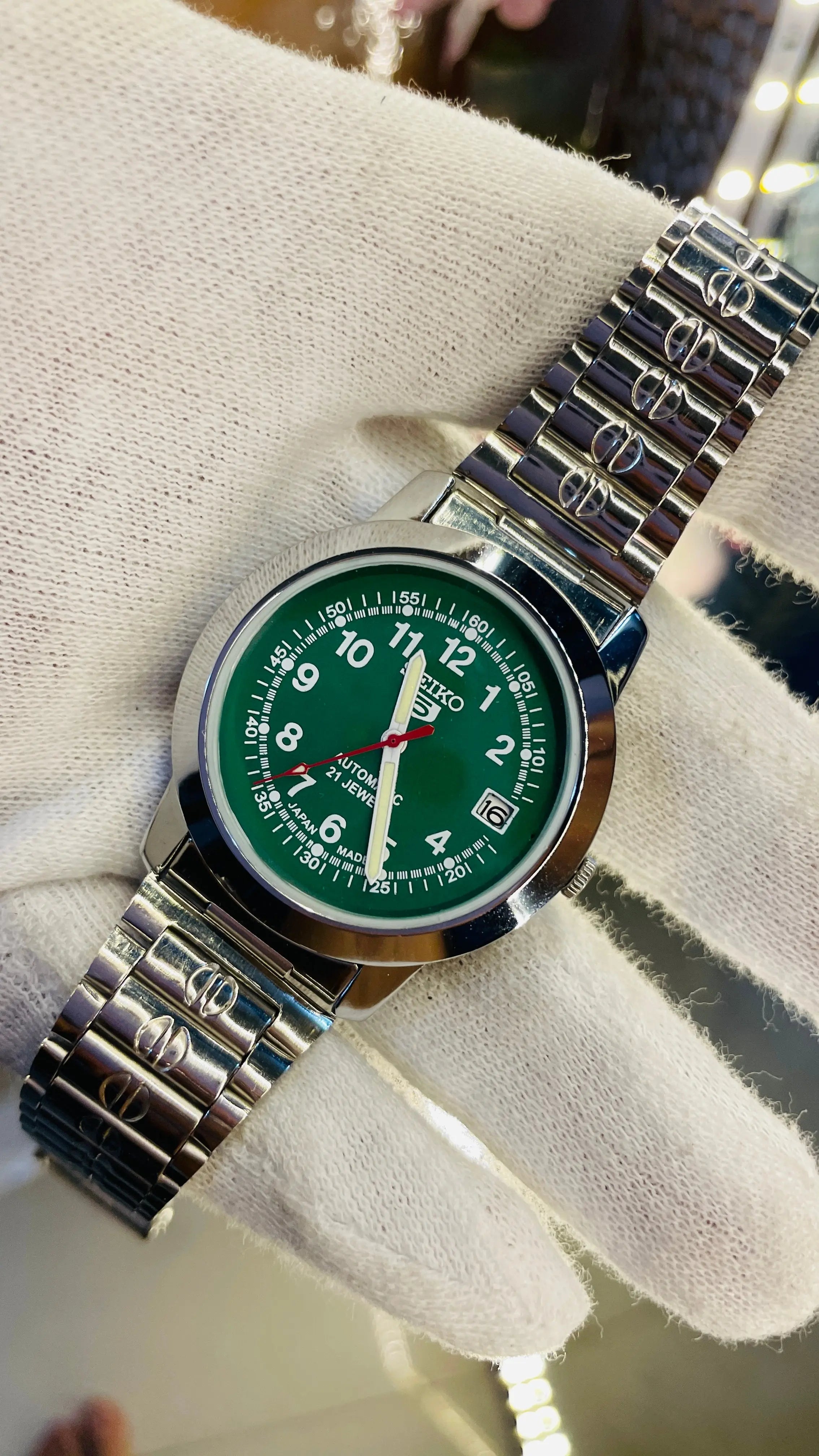 Seiko 5 Automatic Men’s Watch – Vintage Japan Model | Restored & Ready to Wear National Watches