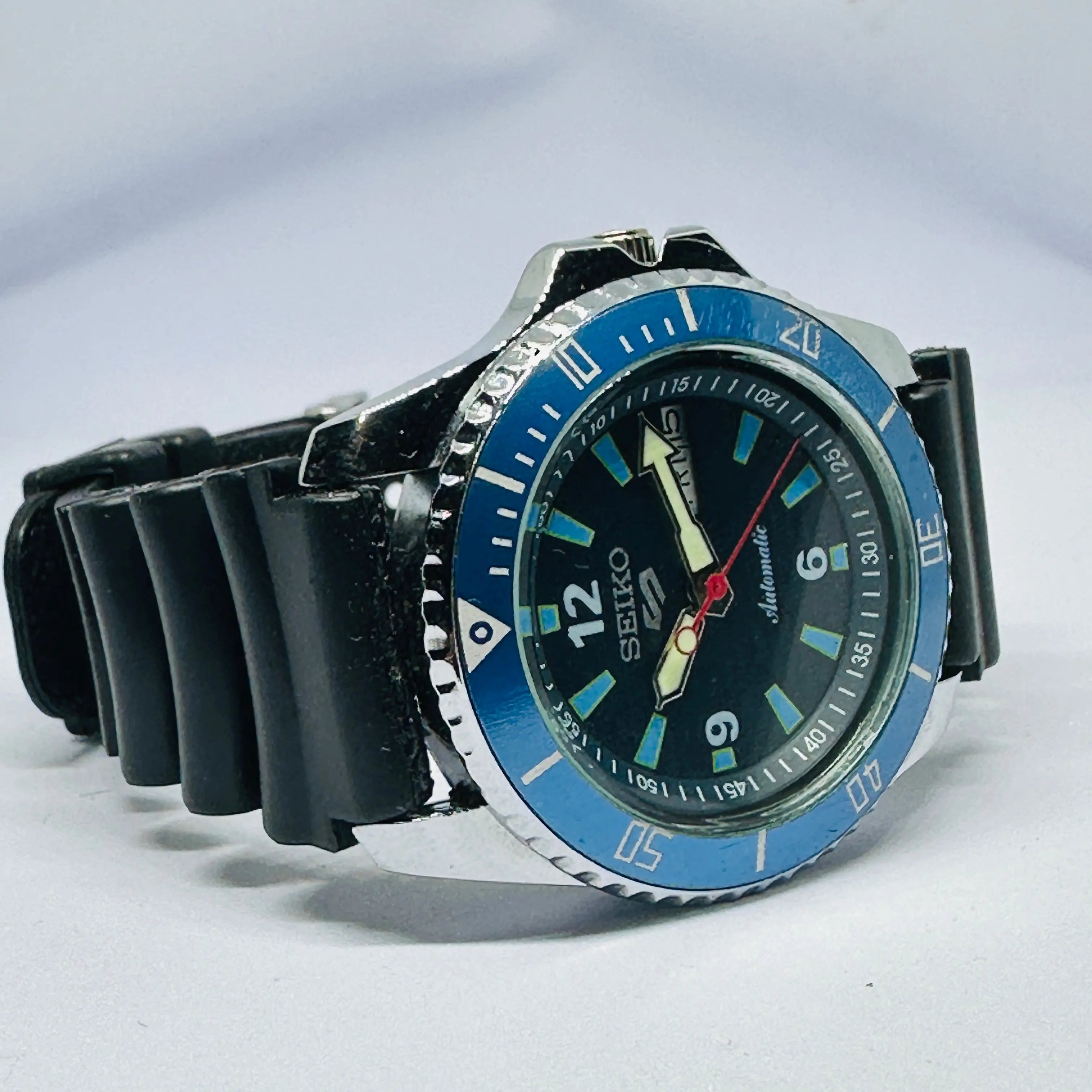 Seiko 5 Sports Automatic Watch – Refurbished Vintage | Japan-Made Men’s Timepiece National Watches
