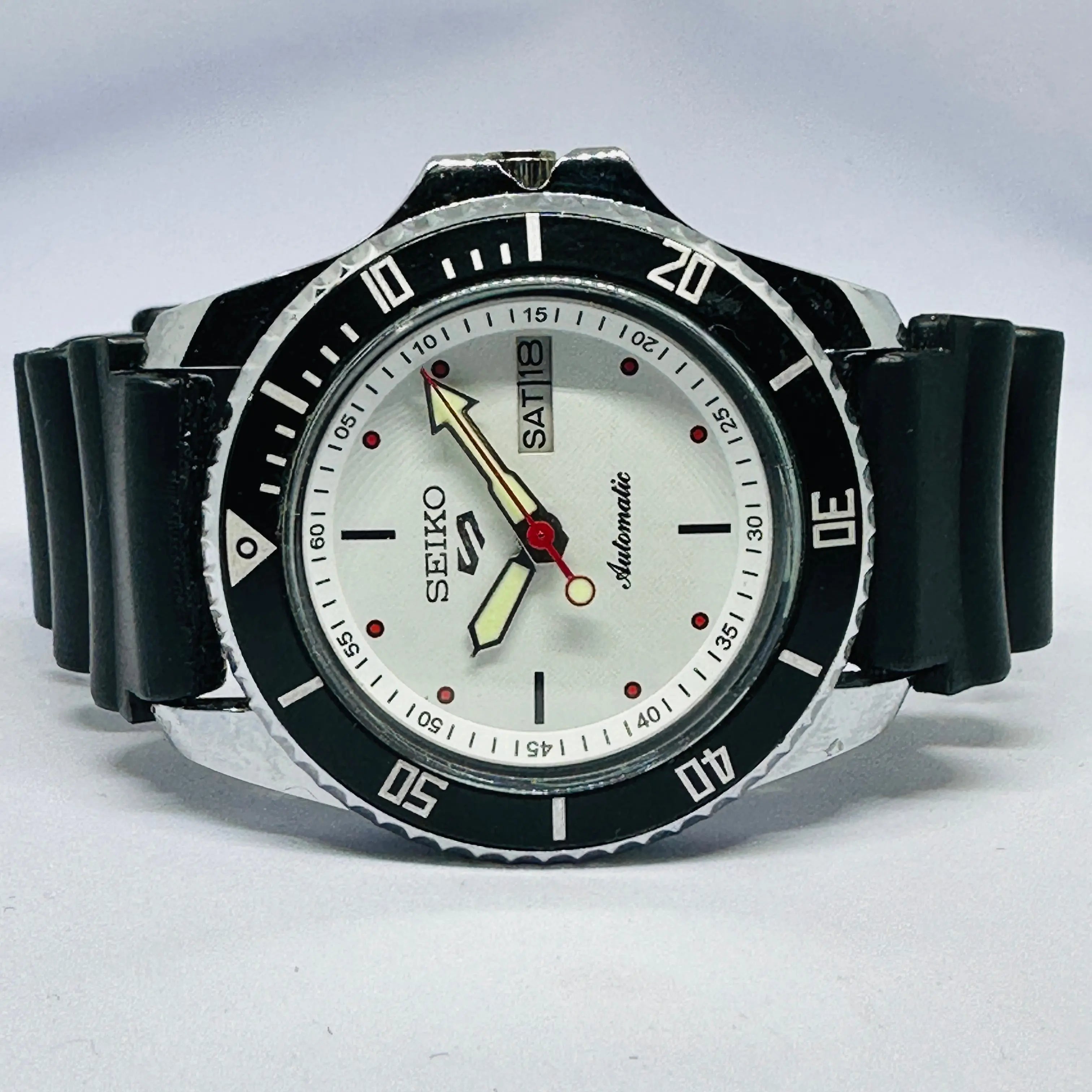 Seiko 5 Sports Automatic Watch – Refurbished Vintage | Japan-Made Men’s Timepiece National Watches