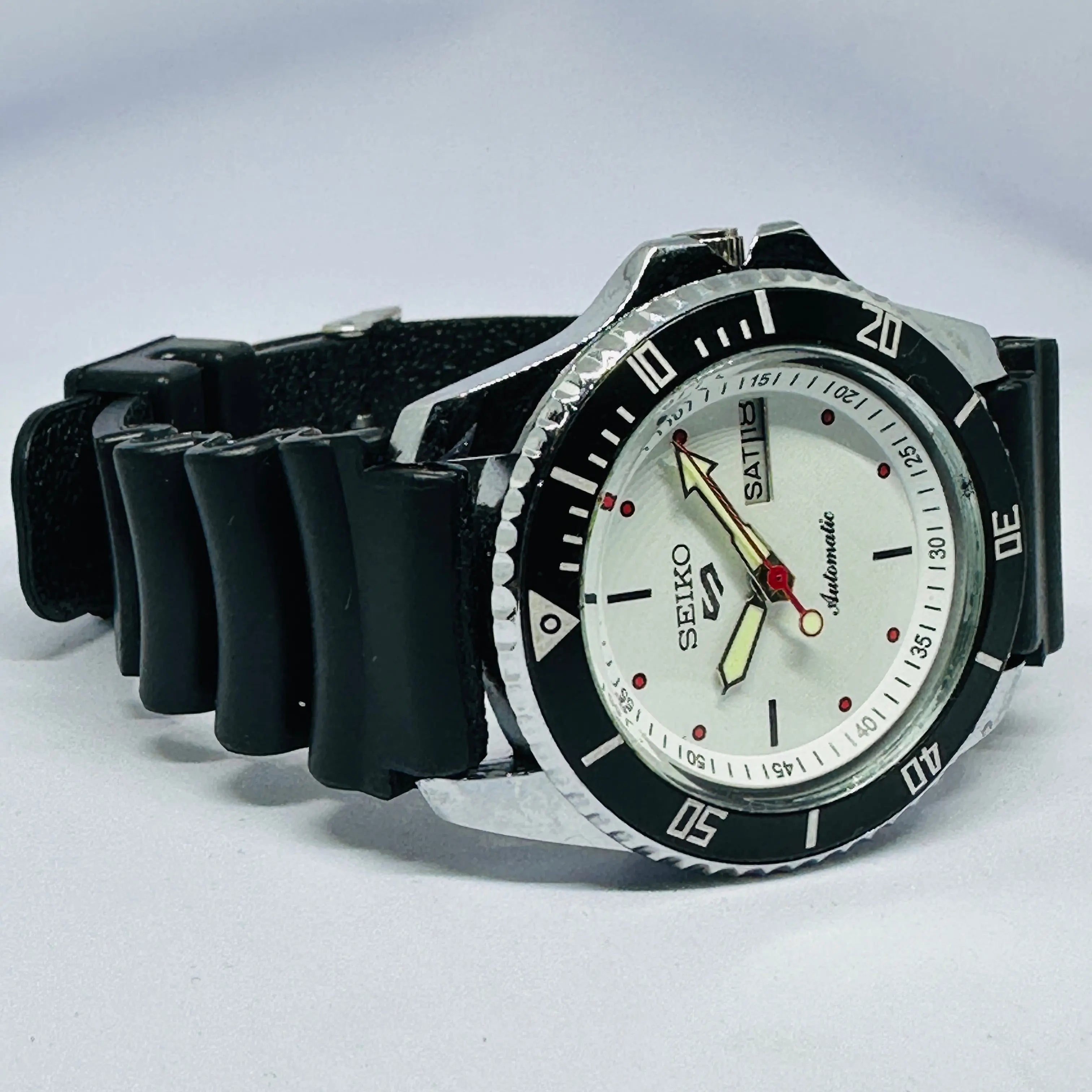 Seiko 5 Sports Automatic Watch – Refurbished Vintage | Japan-Made Men’s Timepiece National Watches