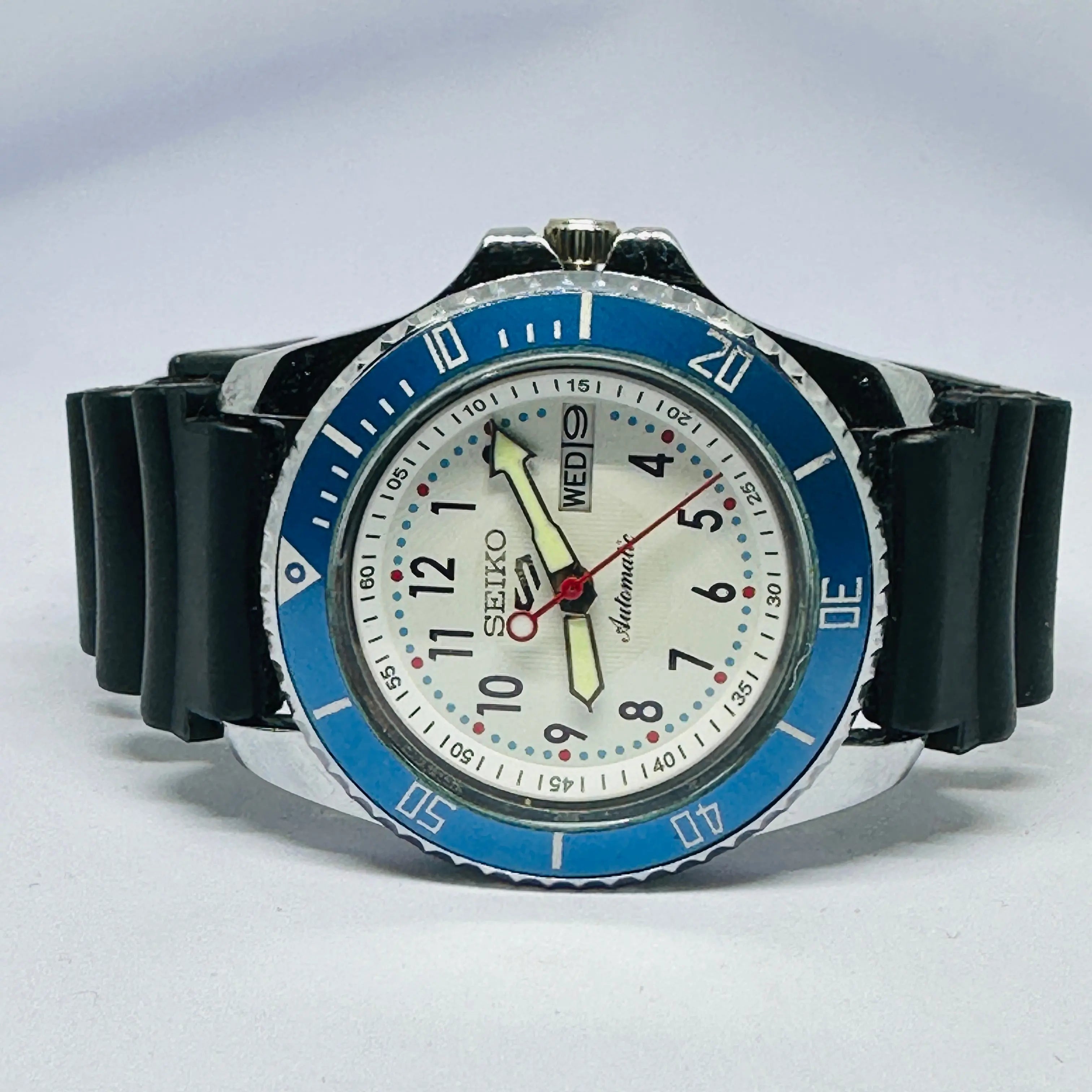 Seiko 5 Sports Automatic Watch – Refurbished Vintage | Japan-Made Men’s Timepiece National Watches