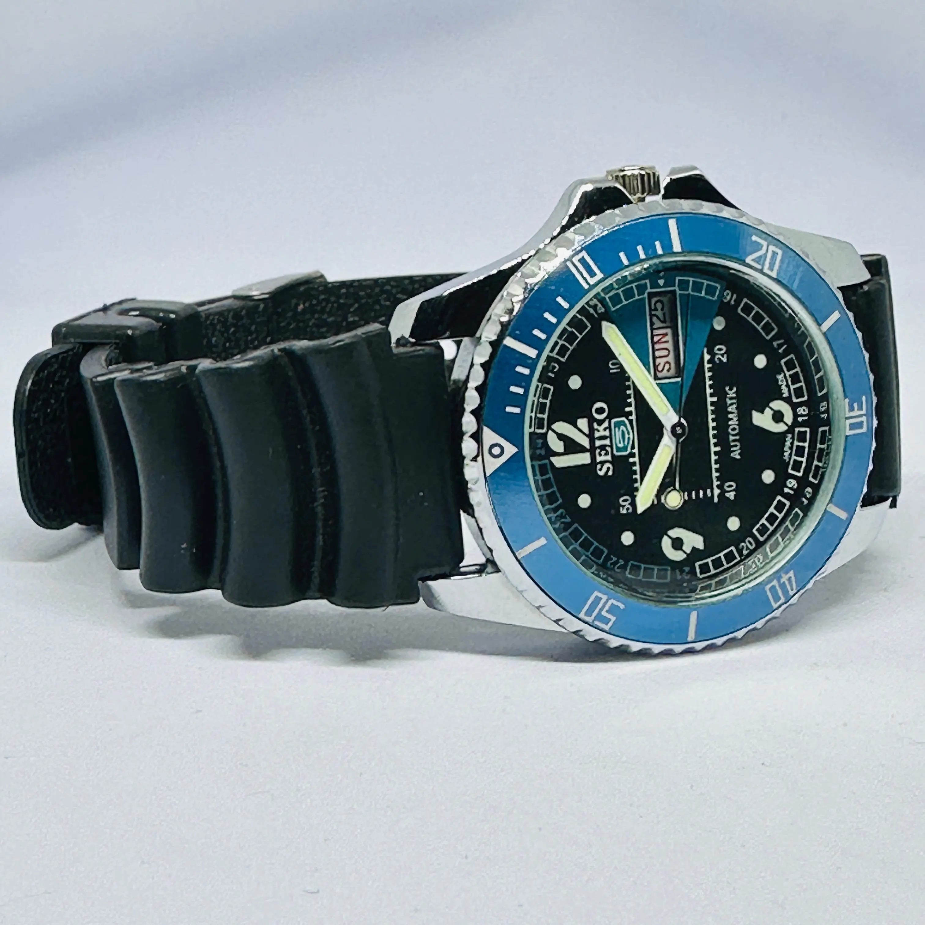 Seiko 5 Sports Automatic Watch – Refurbished Vintage | Japan-Made Men’s Timepiece National Watches