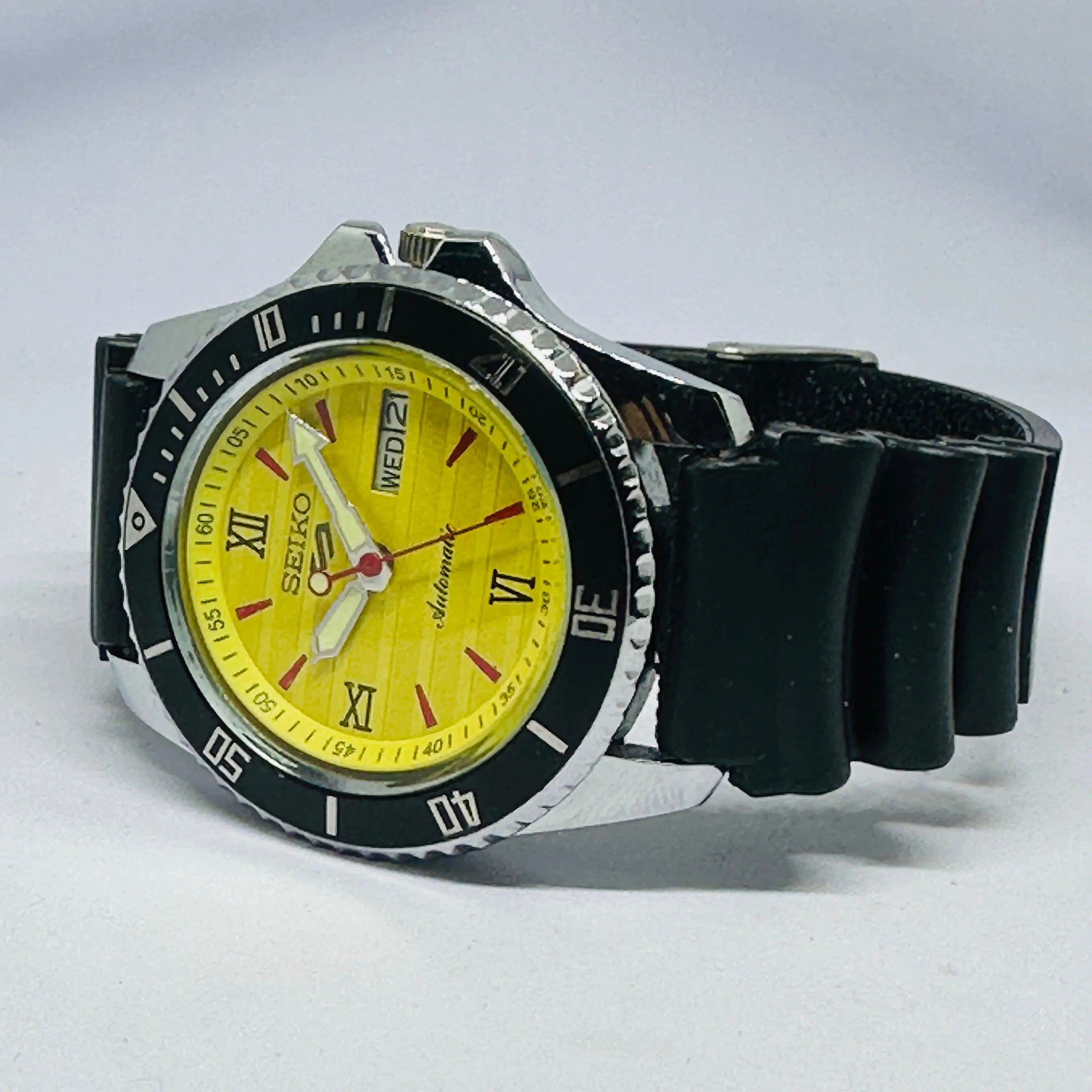 Seiko 5 Sports Automatic Watch – Refurbished Vintage | Japan-Made Men’s Timepiece National Watches