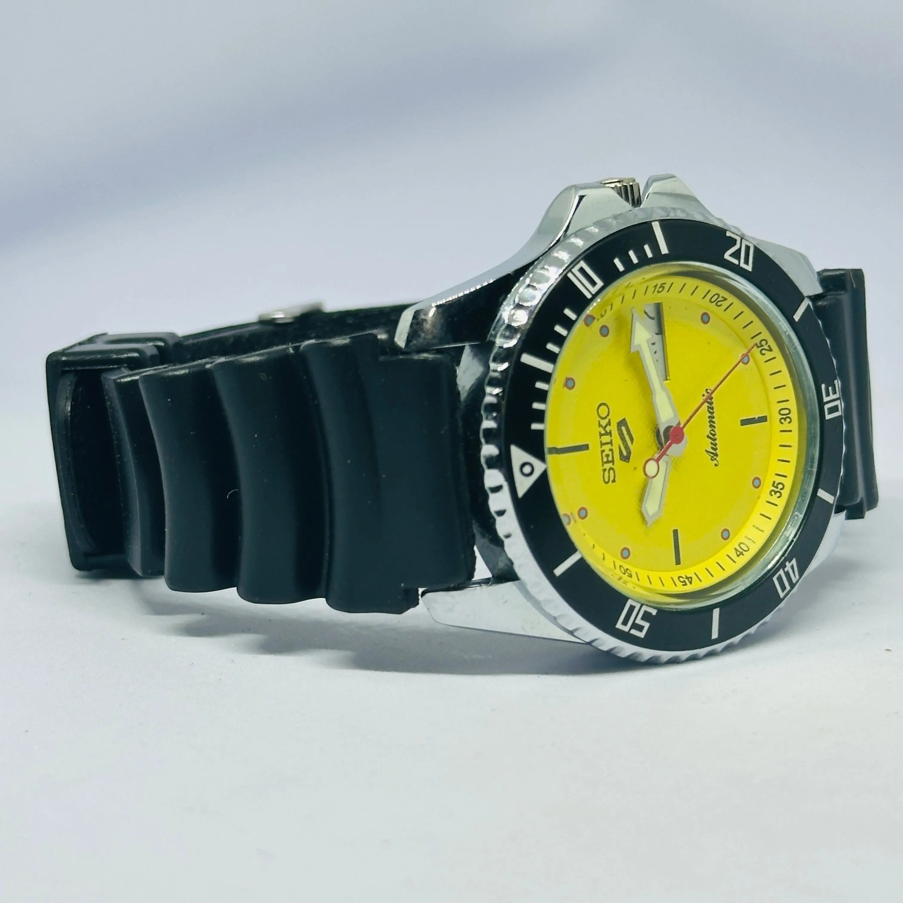 Seiko 5 Sports Automatic Watch – Refurbished Vintage | Japan-Made Men’s Timepiece National Watches