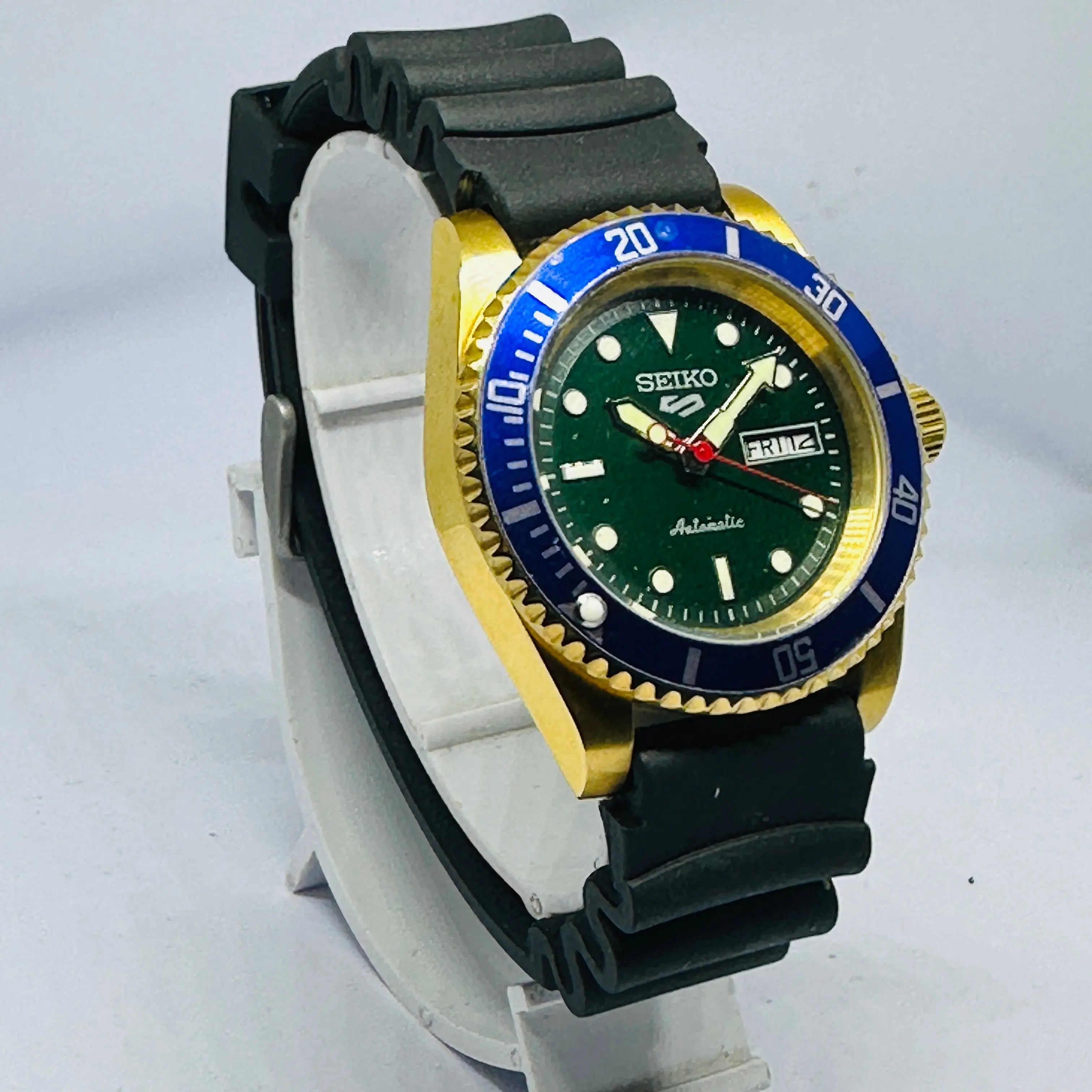 Seiko 5 Sports Automatic Watch – Refurbished Vintage | Japan-Made Men’s Timepiece National Watches