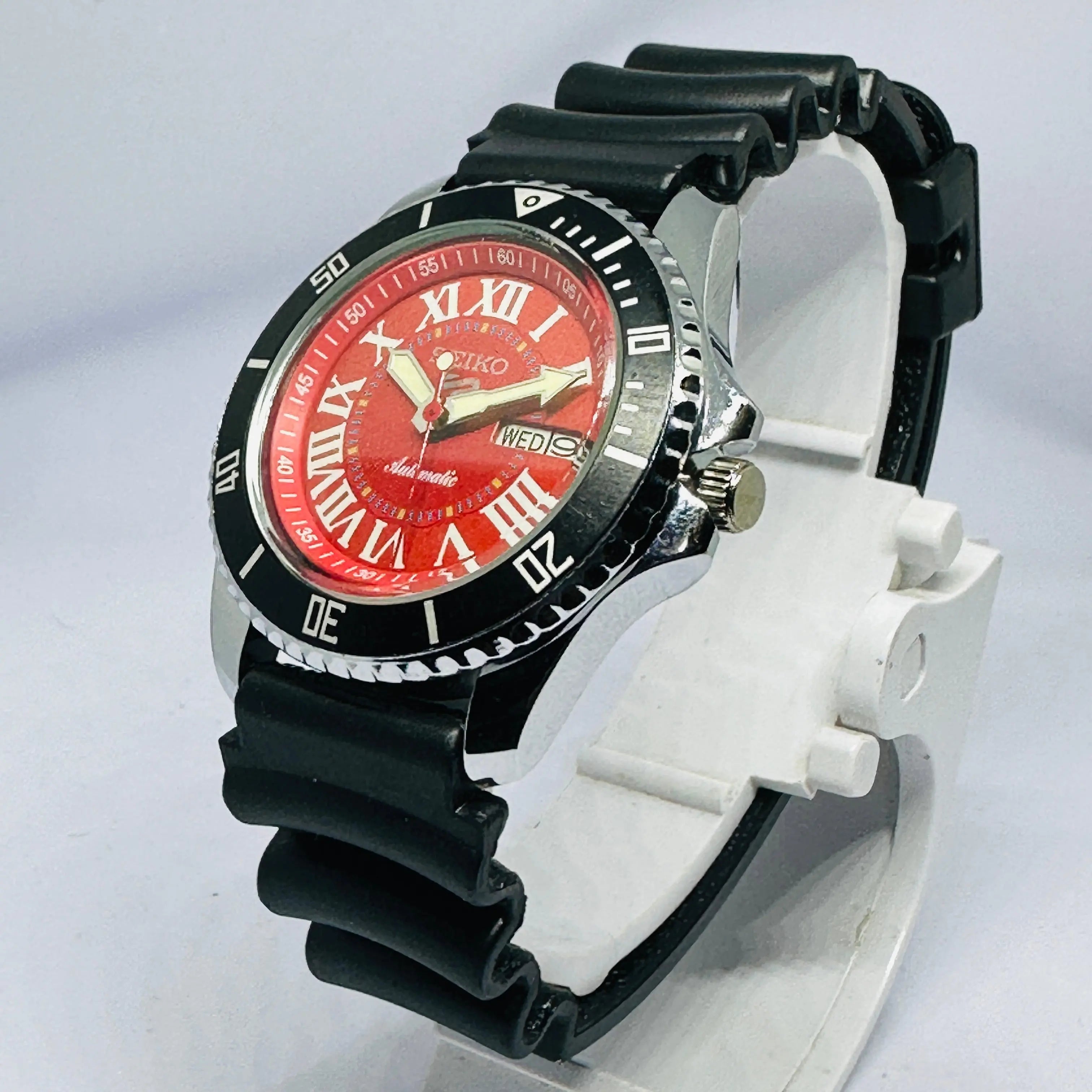 Seiko 5 Sports Automatic Watch – Refurbished Vintage | Japan-Made Men’s Timepiece National Watches