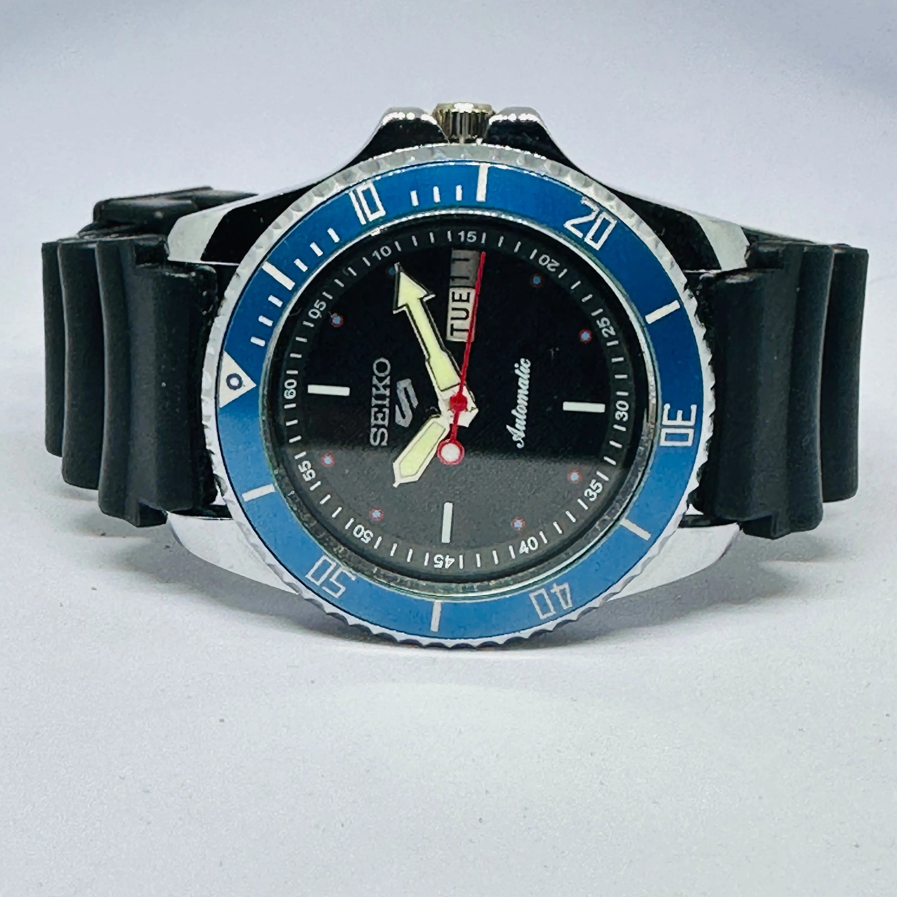 Seiko 5 Sports Automatic Watch – Refurbished Vintage | Japan-Made Men’s Timepiece National Watches