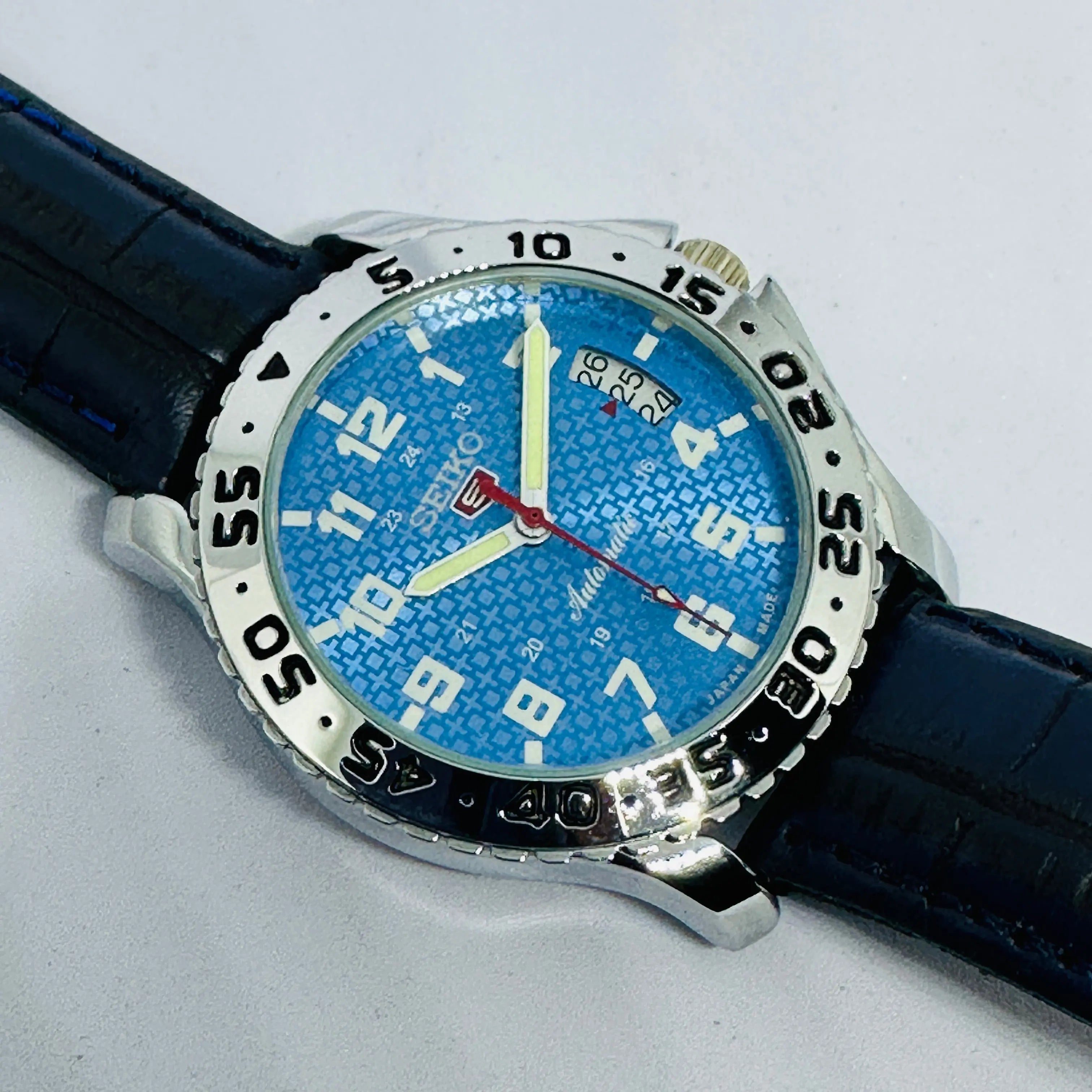 Seiko 5 Sports Automatic Watch – Refurbished Vintage | Japan-Made Men’s Timepiece National Watches